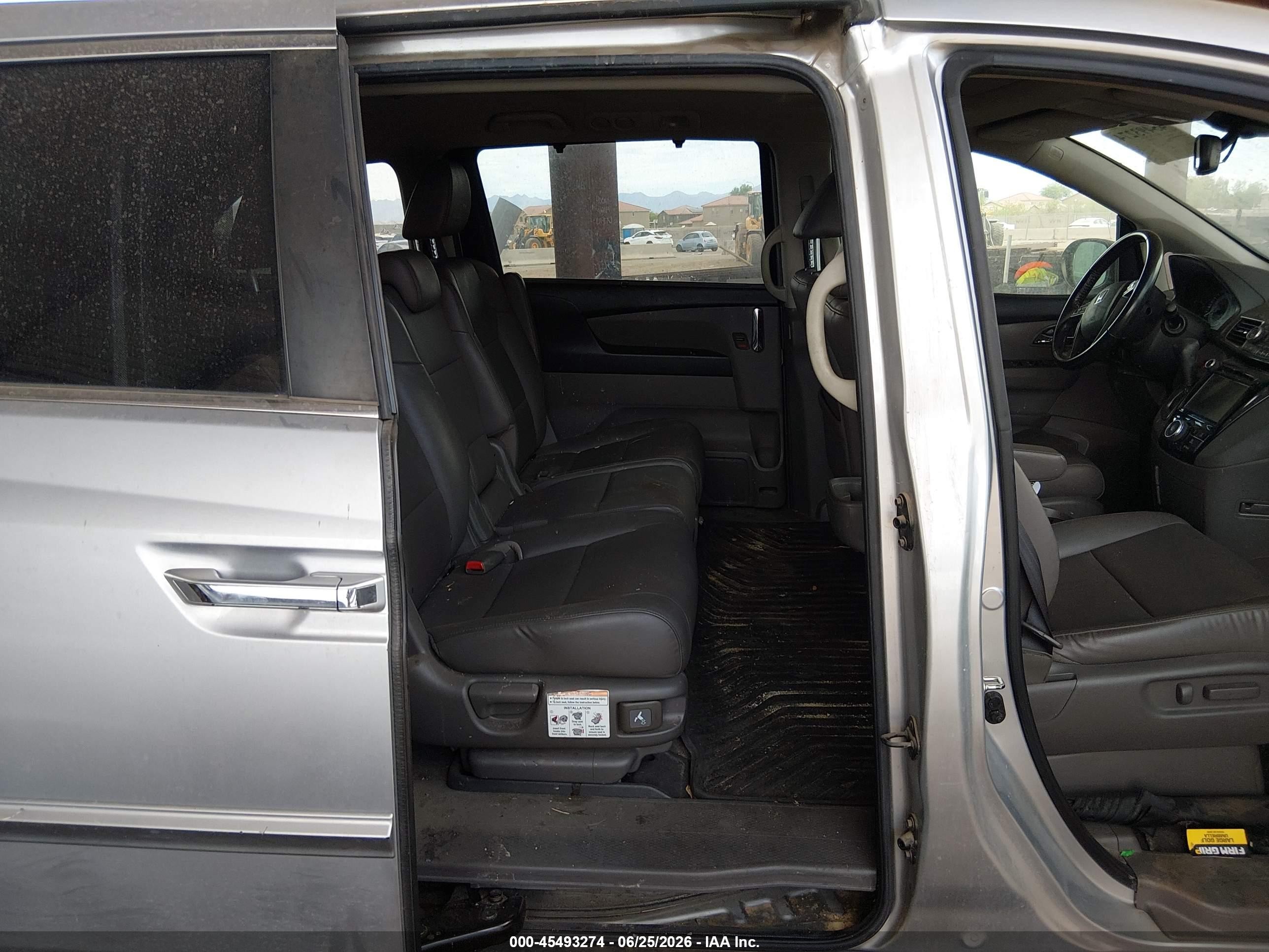 2014 Honda Odyssey Ex-l Silver vin: 5FNRL5H67EB099722