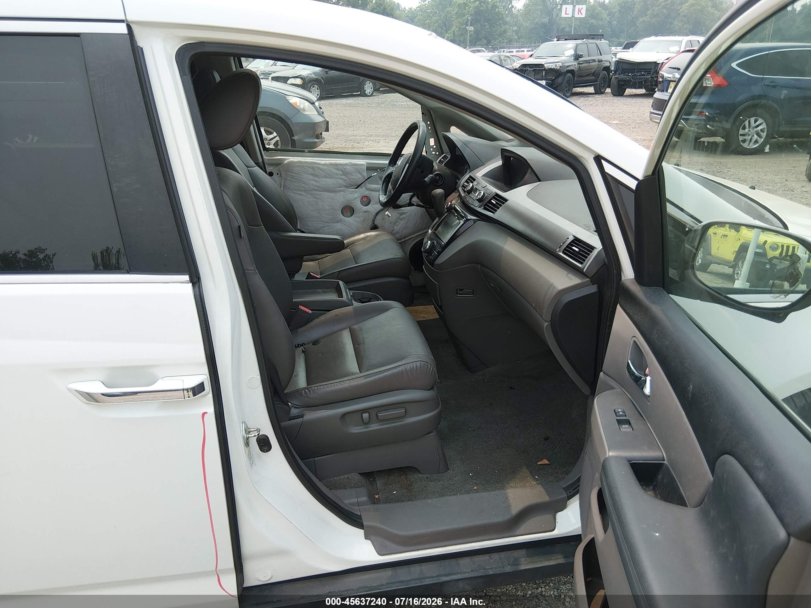 2014 Honda Odyssey Ex-l White vin: 5FNRL5H67EB101713