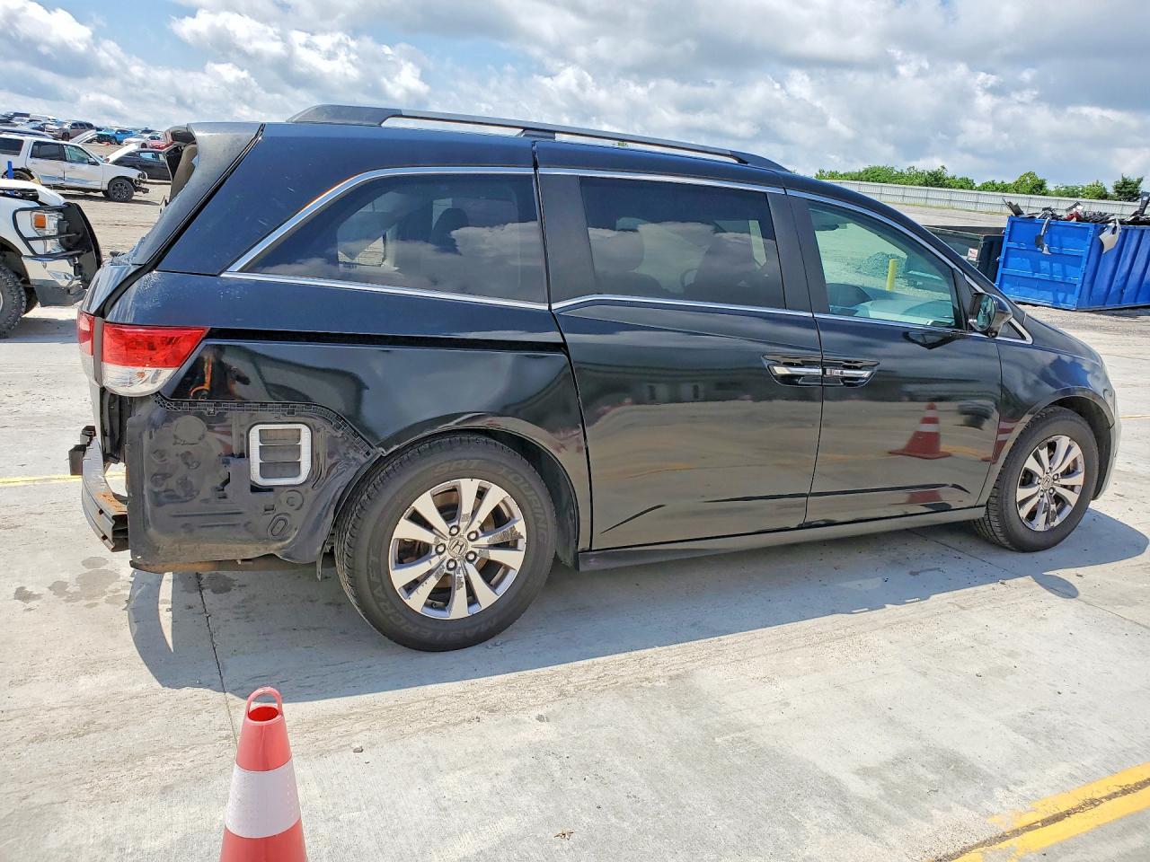 2015 Honda Odyssey Black vin: 5FNRL5H67FB114687