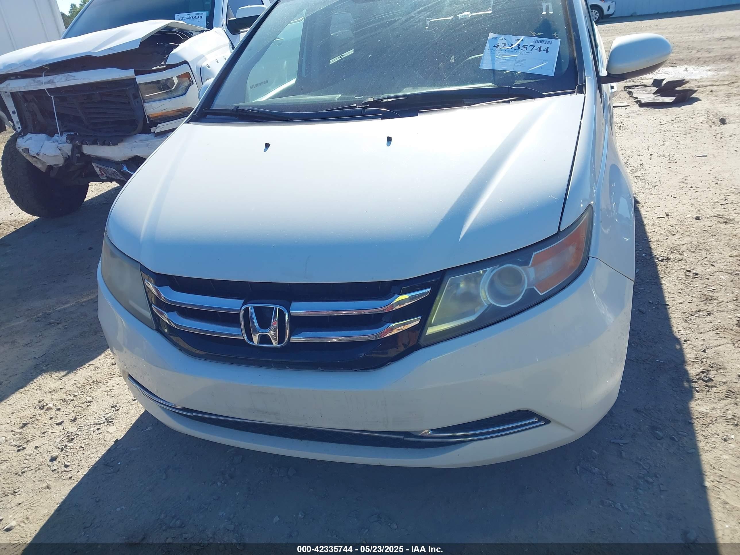 2015 Honda Odyssey Ex-l White vin: 5FNRL5H67FB118657