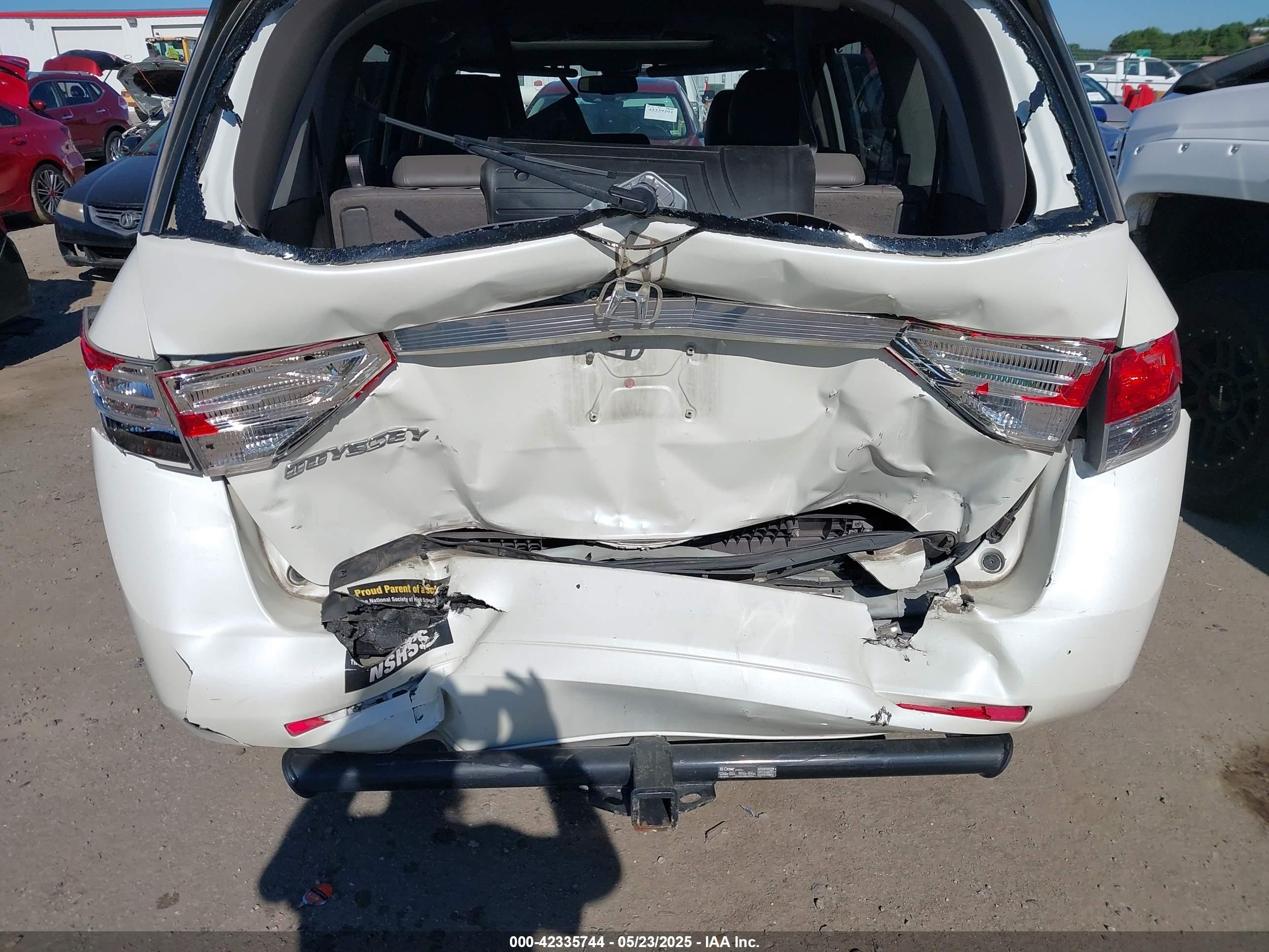 2015 Honda Odyssey Ex-l White vin: 5FNRL5H67FB118657