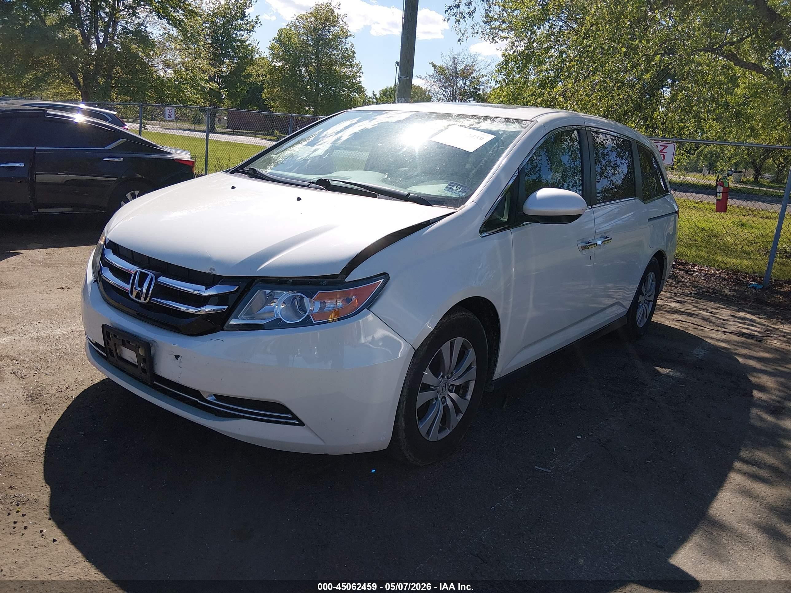 2015 Honda Odyssey Ex-l White vin: 5FNRL5H67FB124488