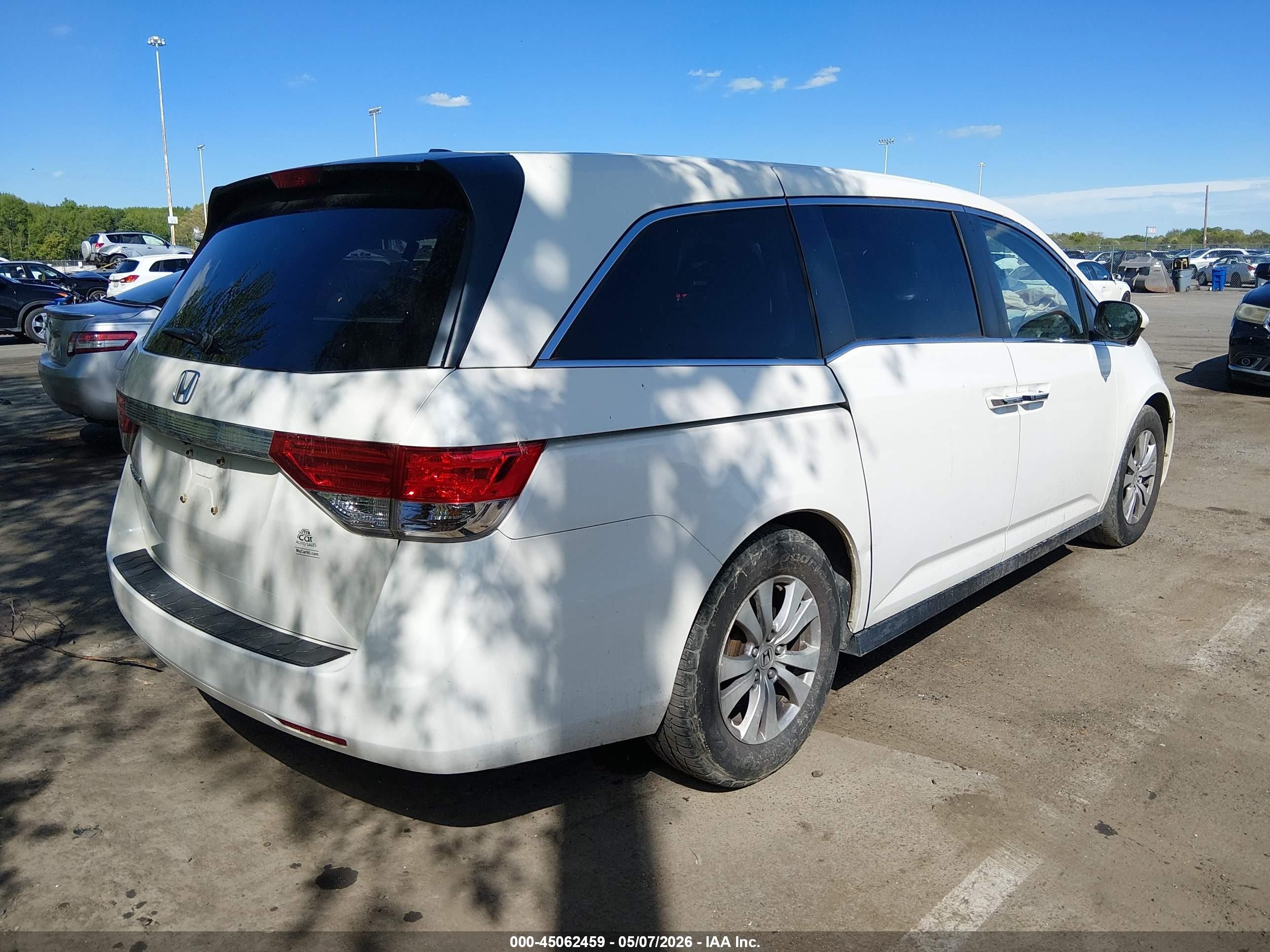 2015 Honda Odyssey Ex-l White vin: 5FNRL5H67FB124488
