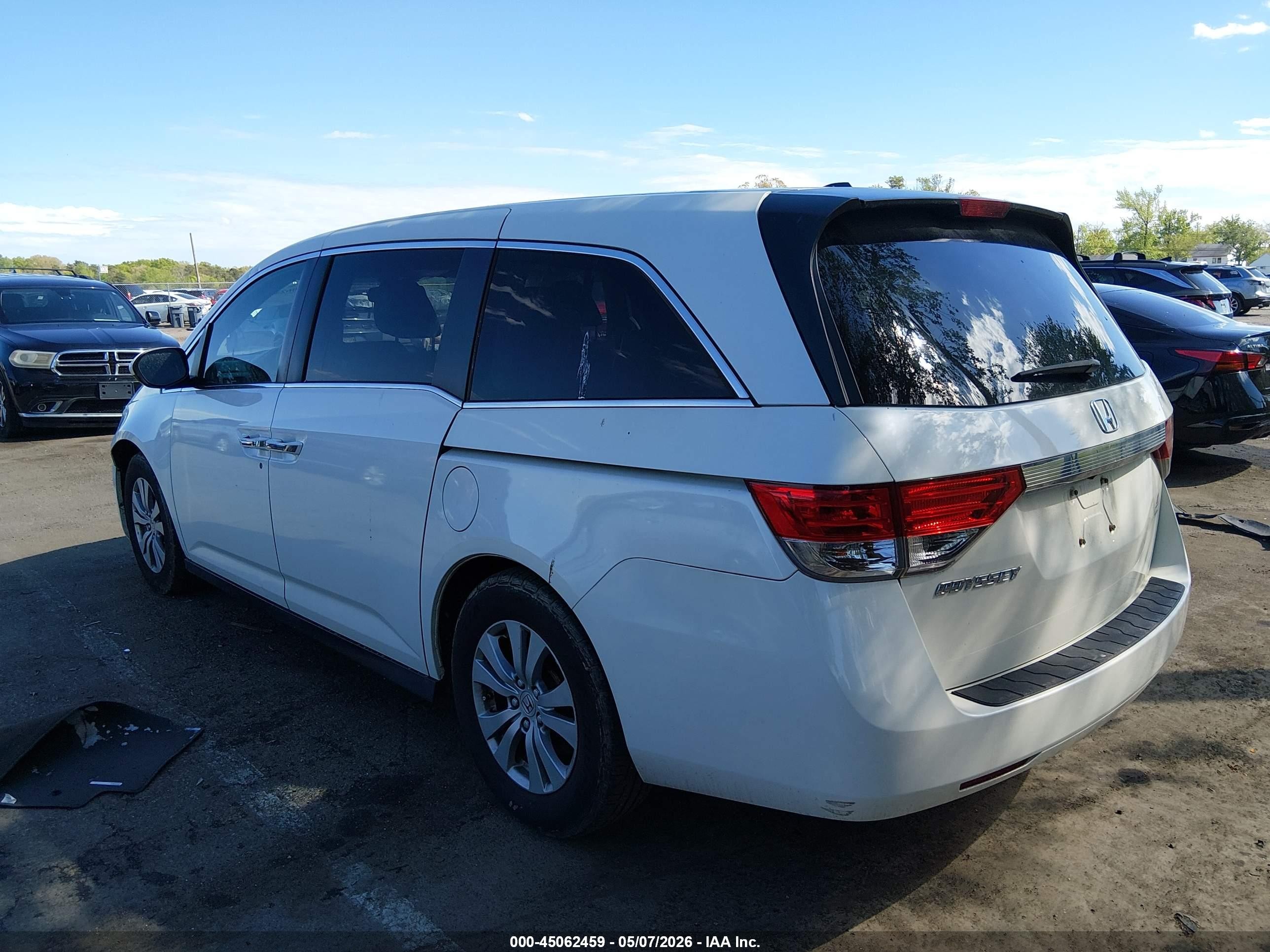 2015 Honda Odyssey Ex-l White vin: 5FNRL5H67FB124488