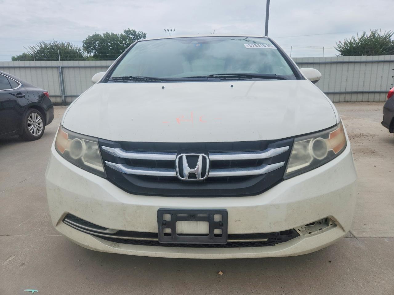 2016 Honda Odyssey Exl White vin: 5FNRL5H67GB009939