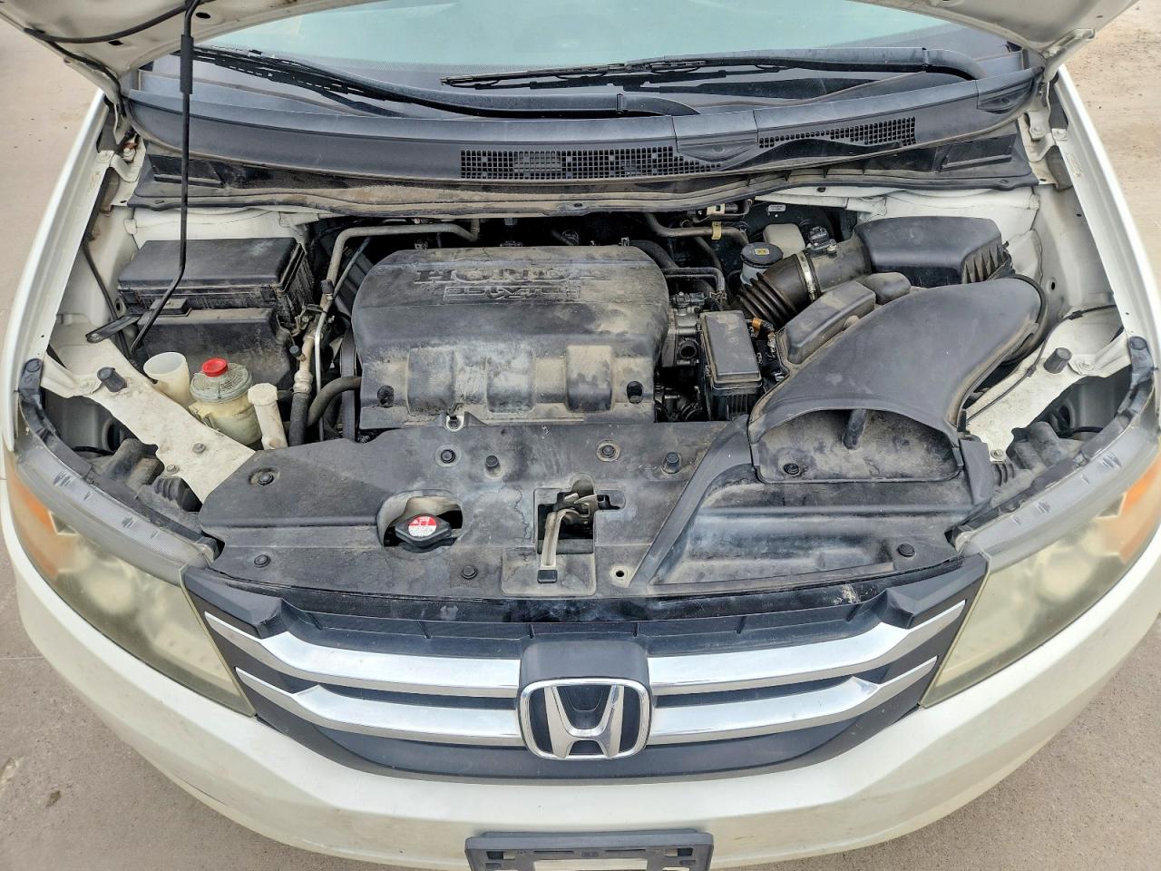 2016 Honda Odyssey Exl White vin: 5FNRL5H67GB009939