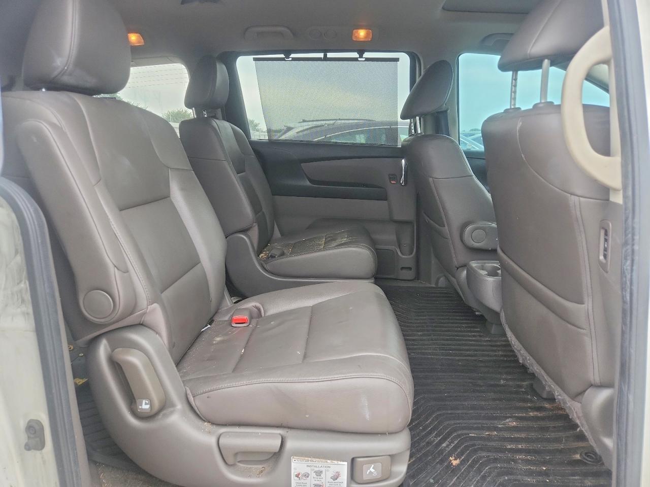 2016 Honda Odyssey Exl White vin: 5FNRL5H67GB009939