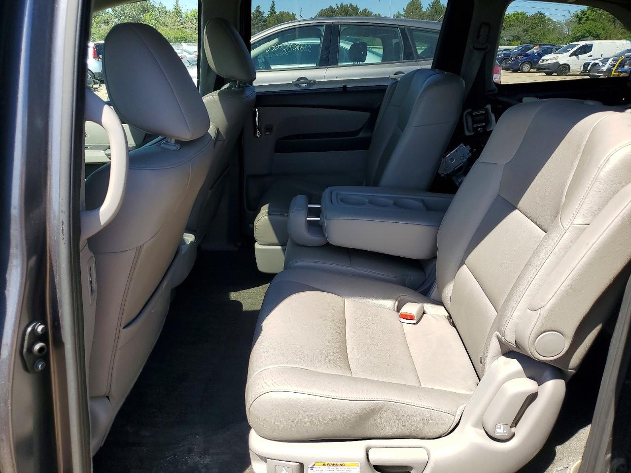 2016 Honda Odyssey Exl Gray vin: 5FNRL5H67GB120183