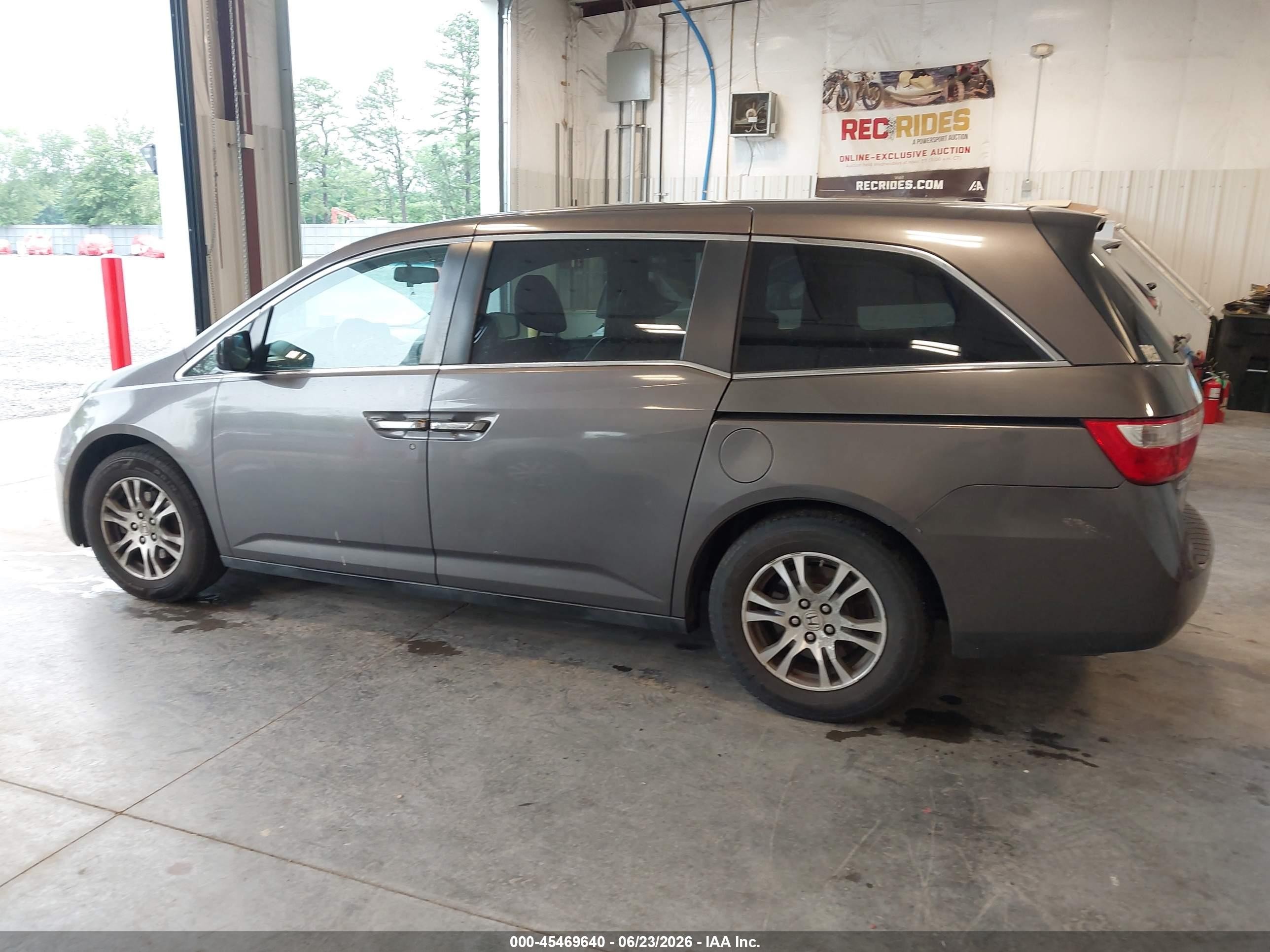 2011 Honda Odyssey Ex-l Gray vin: 5FNRL5H68BB039749