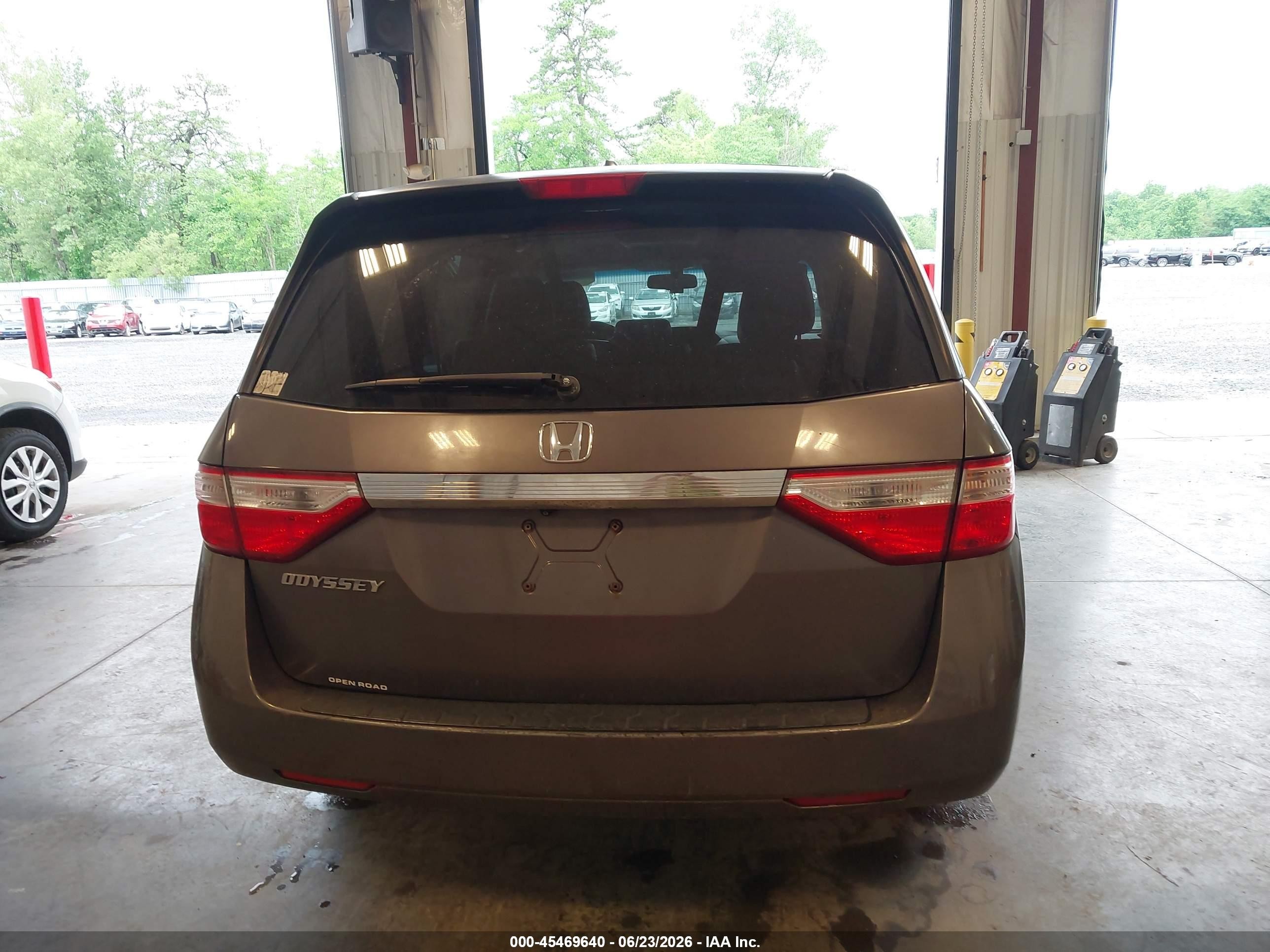 2011 Honda Odyssey Ex-l Gray vin: 5FNRL5H68BB039749