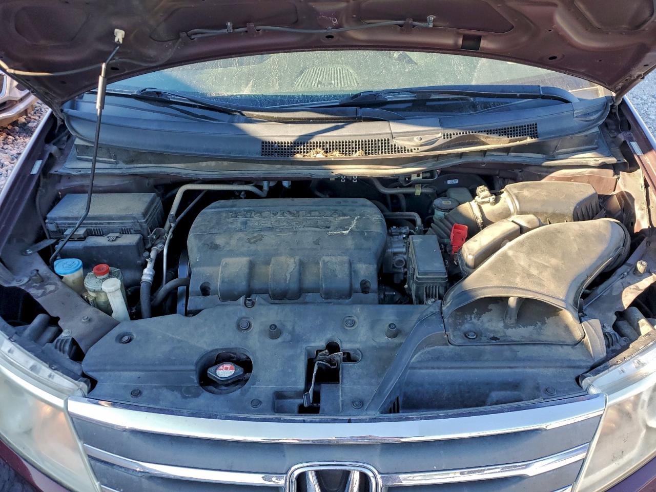 2011 Honda Odyssey Maroon vin: 5FNRL5H68BB090166