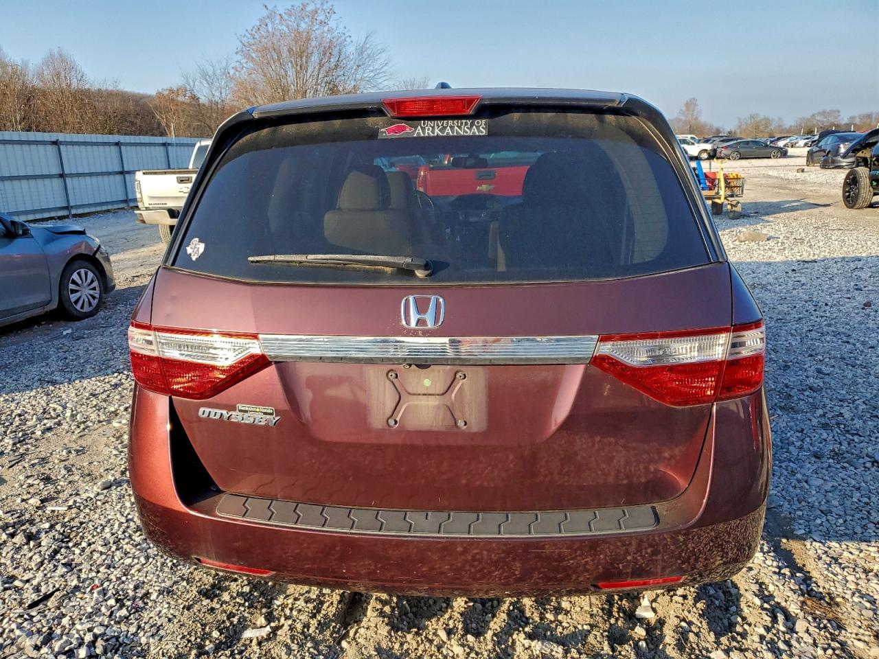 2011 Honda Odyssey Maroon vin: 5FNRL5H68BB090166