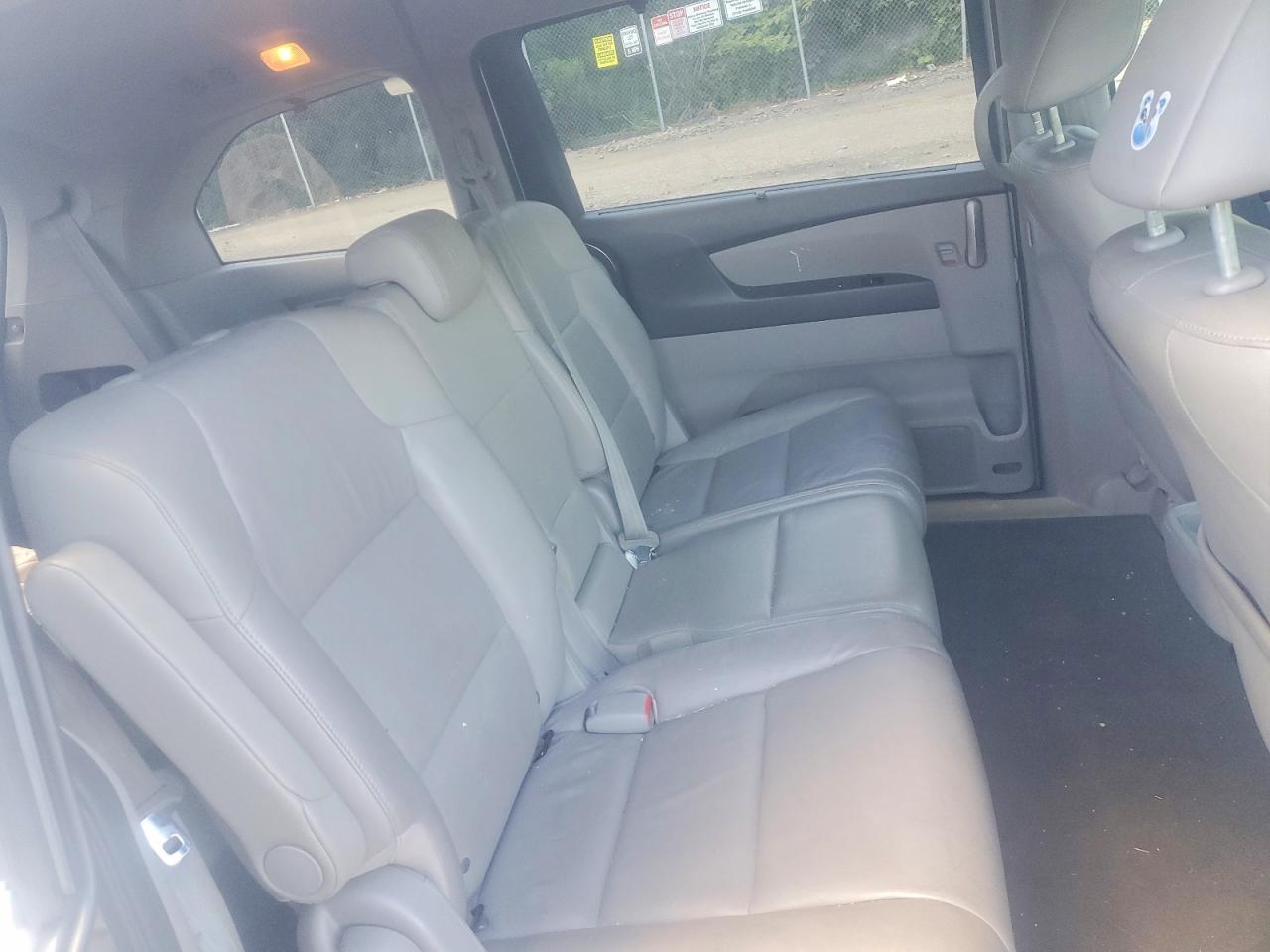 2012 Honda Odyssey Exl Silver vin: 5FNRL5H68CB035153