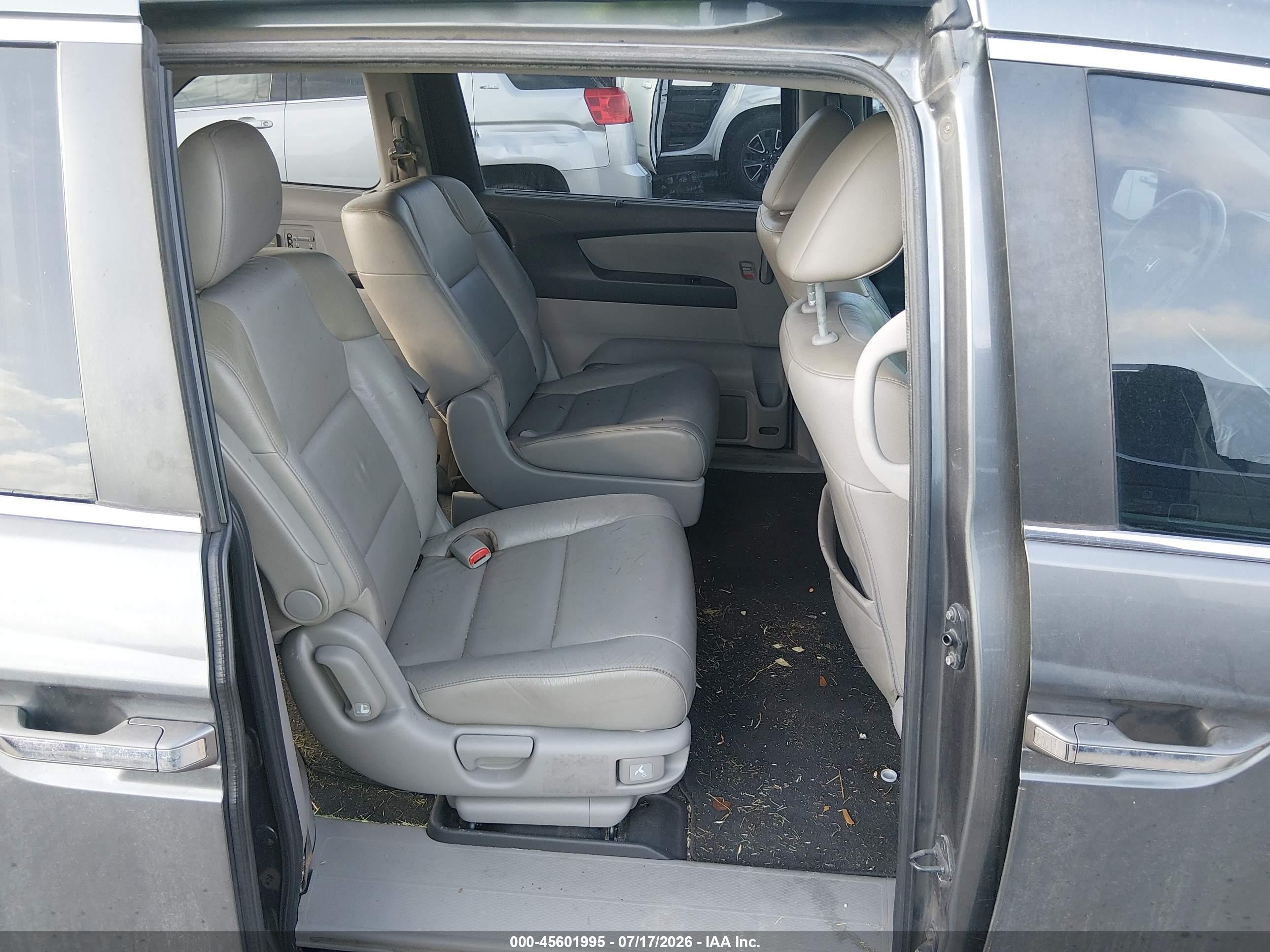 2012 Honda Odyssey Ex-l Silver vin: 5FNRL5H68CB044211
