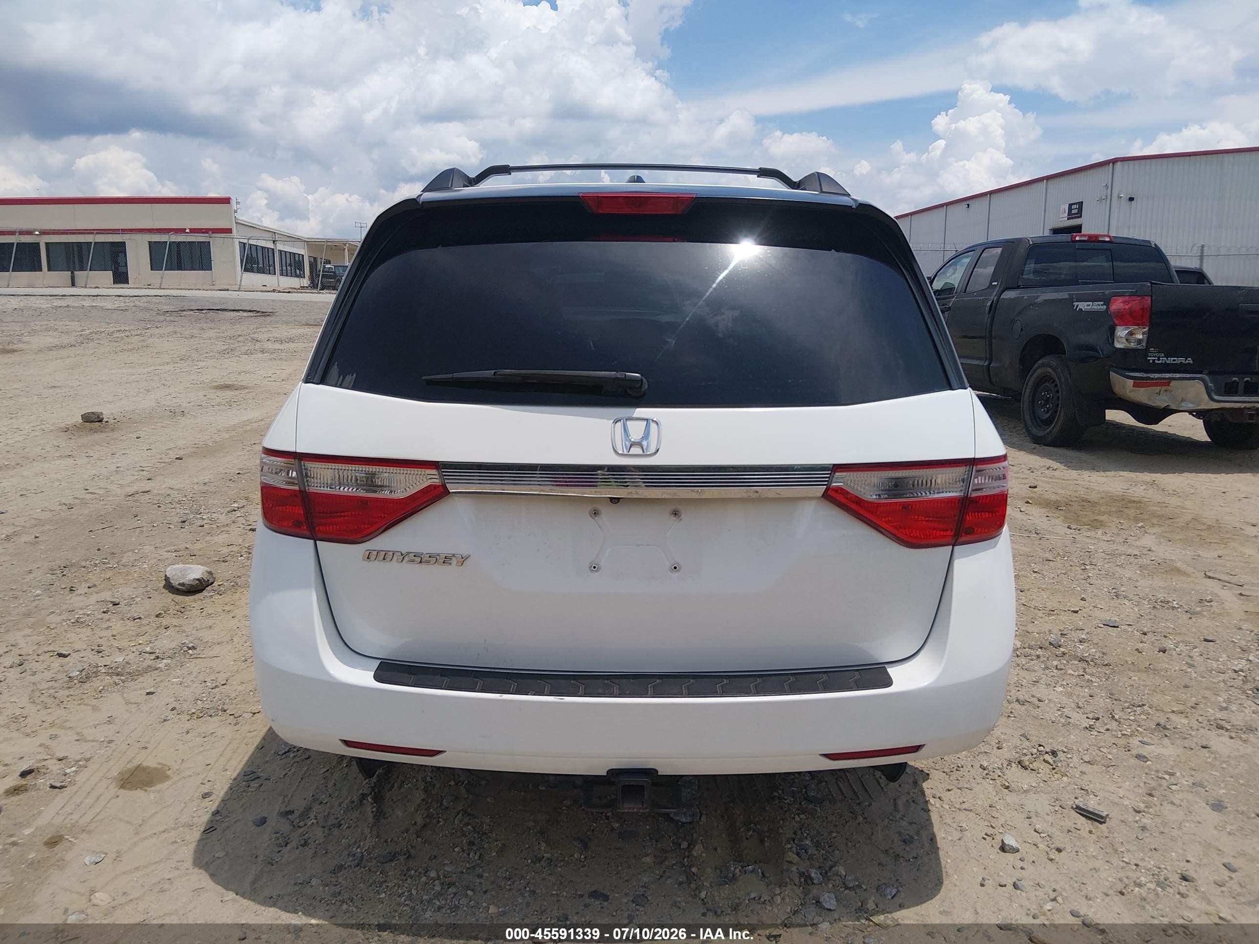 2012 Honda Odyssey Ex-l White vin: 5FNRL5H68CB063664