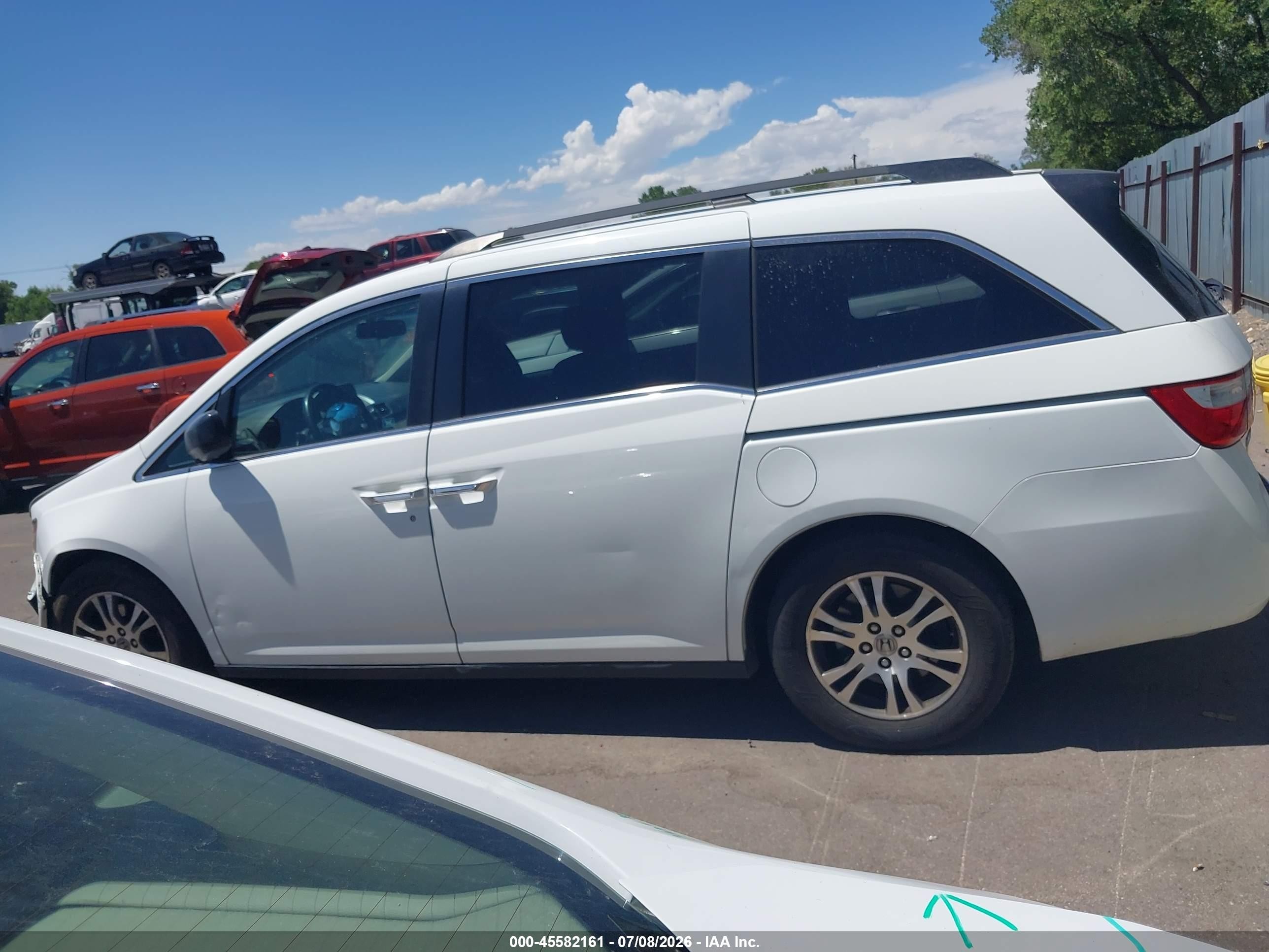 2012 Honda Odyssey Ex-l White vin: 5FNRL5H68CB072879
