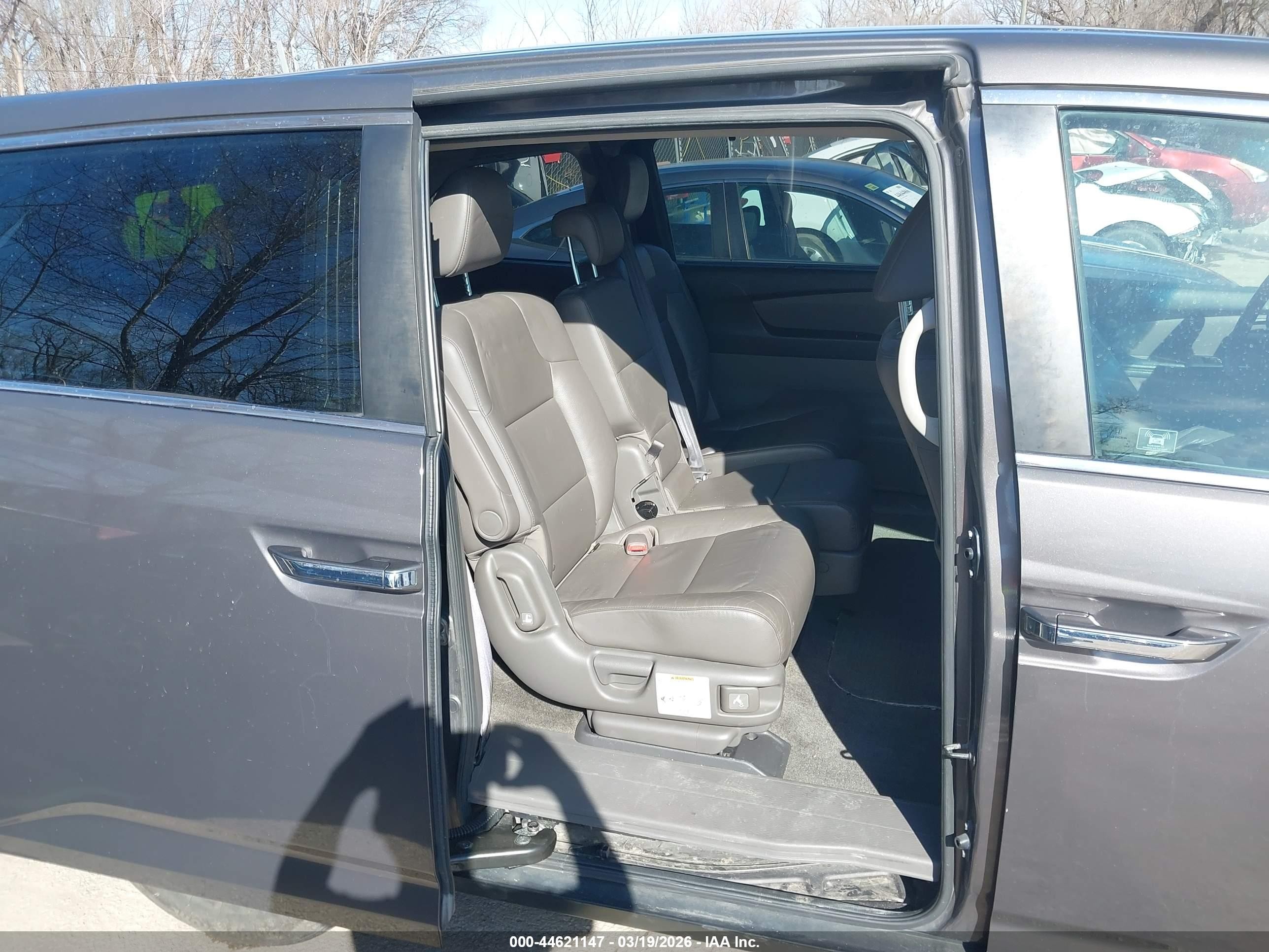 2012 Honda Odyssey Ex-l Gray vin: 5FNRL5H68CB093621