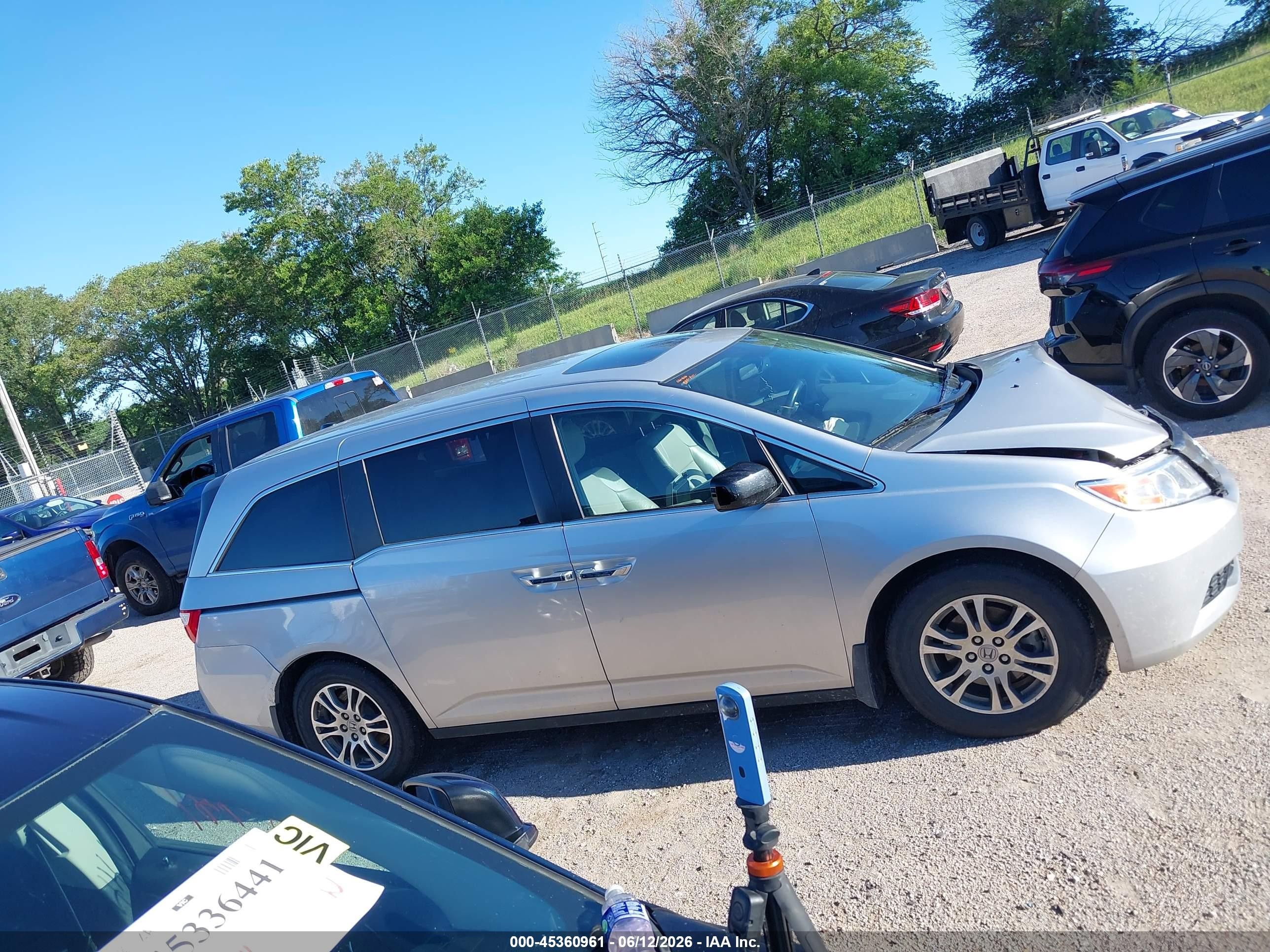 2013 Honda Odyssey Ex-l Silver vin: 5FNRL5H68DB018726