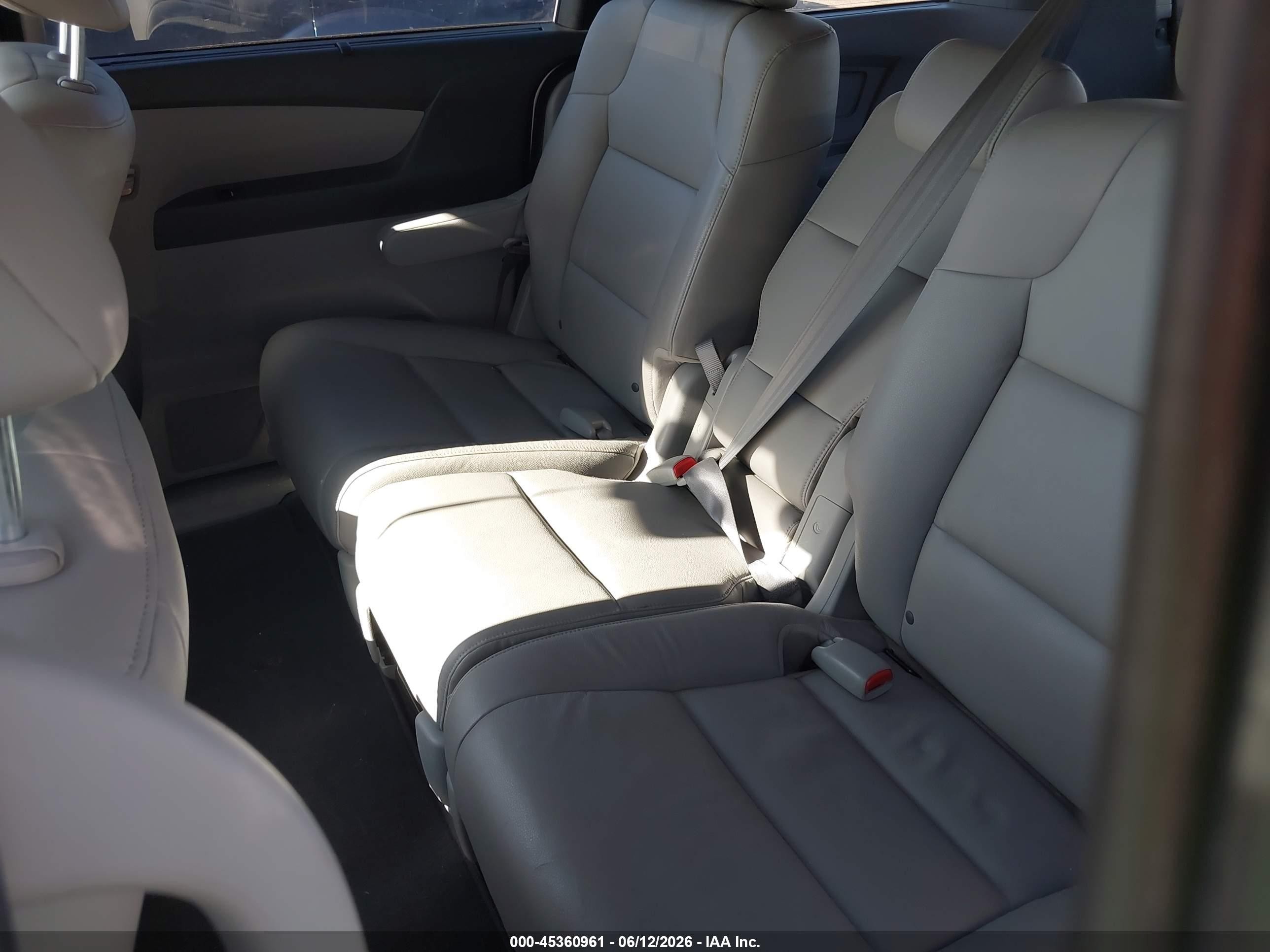 2013 Honda Odyssey Ex-l Silver vin: 5FNRL5H68DB018726