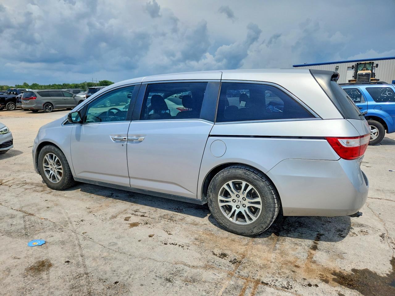 2013 Honda Odyssey Silver vin: 5FNRL5H68DB023957