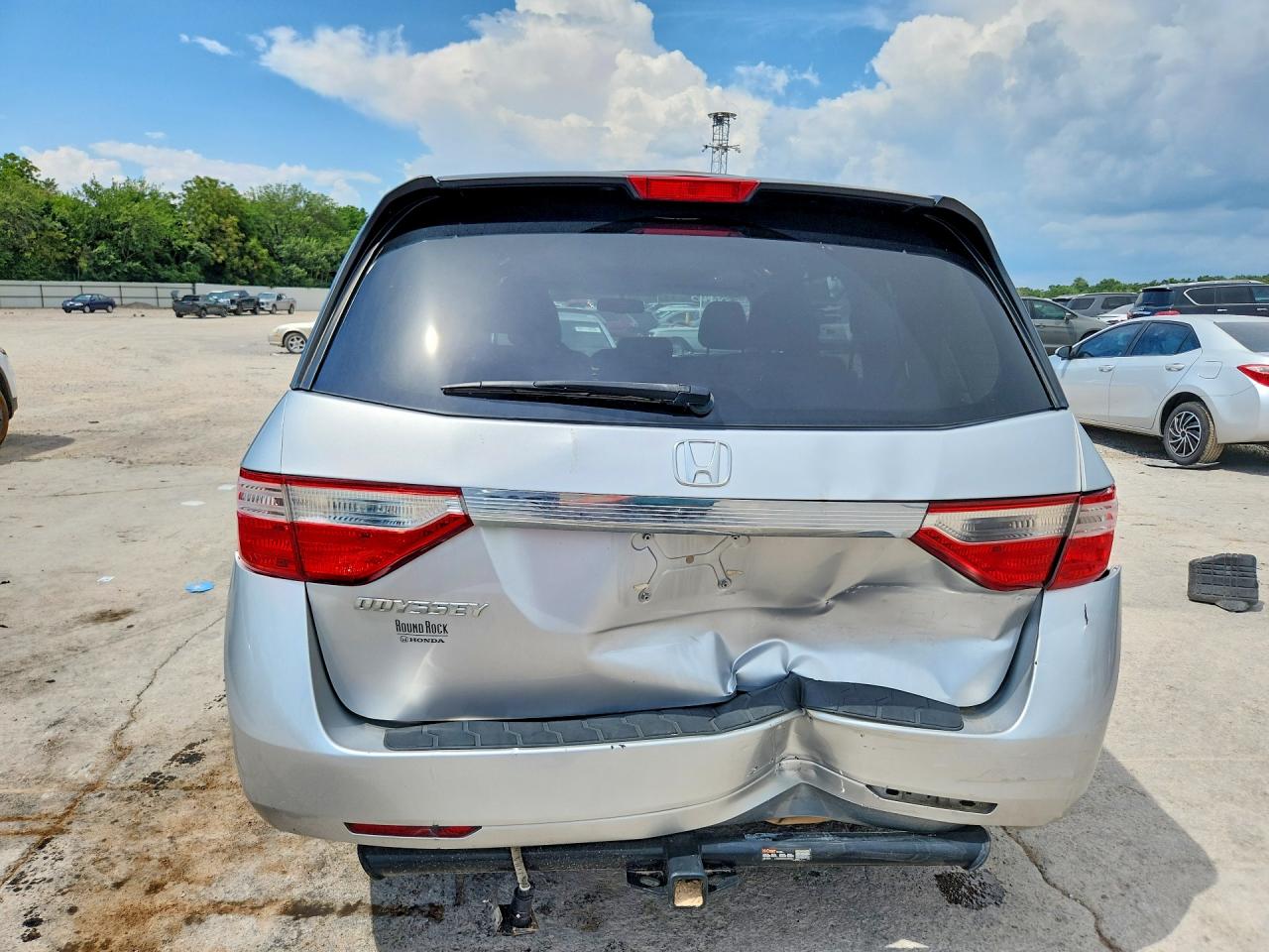 2013 Honda Odyssey Silver vin: 5FNRL5H68DB023957