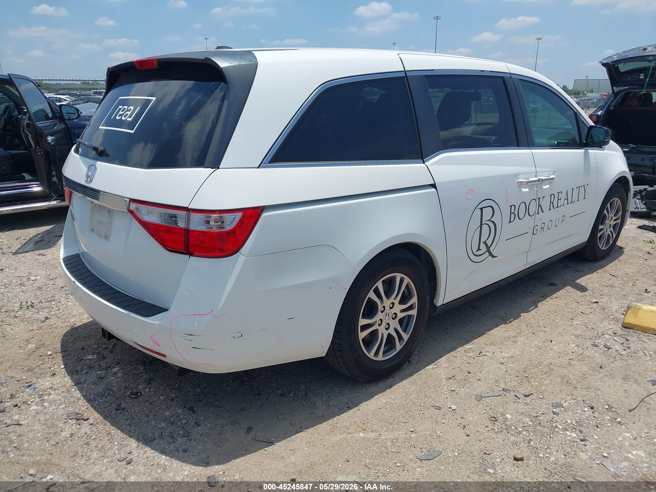 2013 Honda Odyssey Ex-l White vin: 5FNRL5H68DB044906