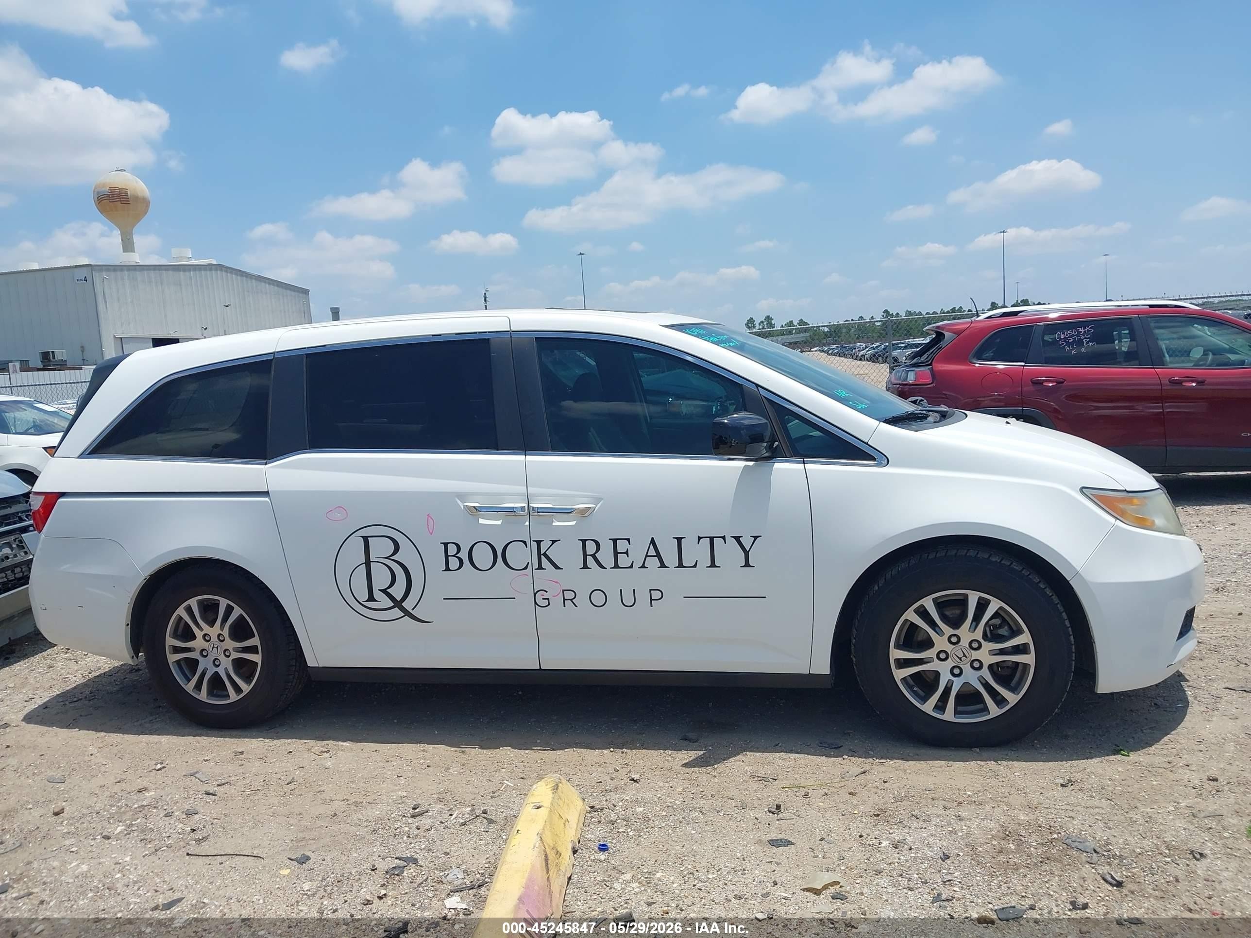 2013 Honda Odyssey Ex-l White vin: 5FNRL5H68DB044906