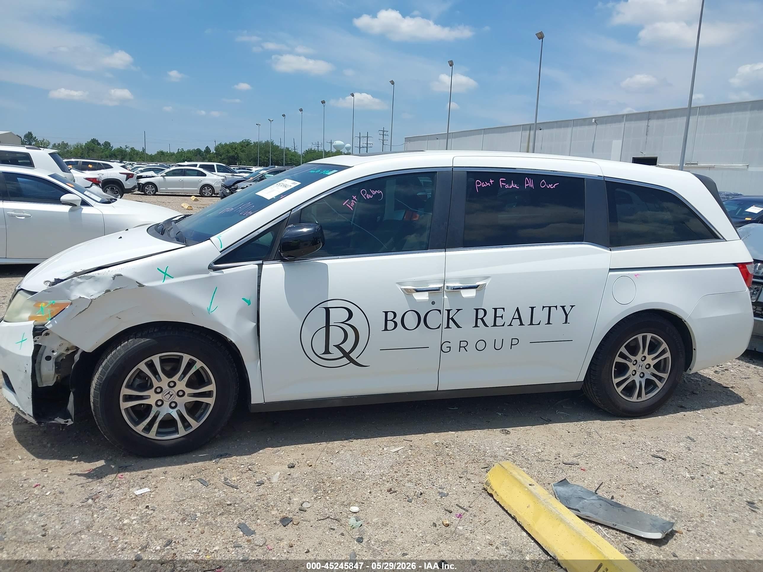 2013 Honda Odyssey Ex-l White vin: 5FNRL5H68DB044906