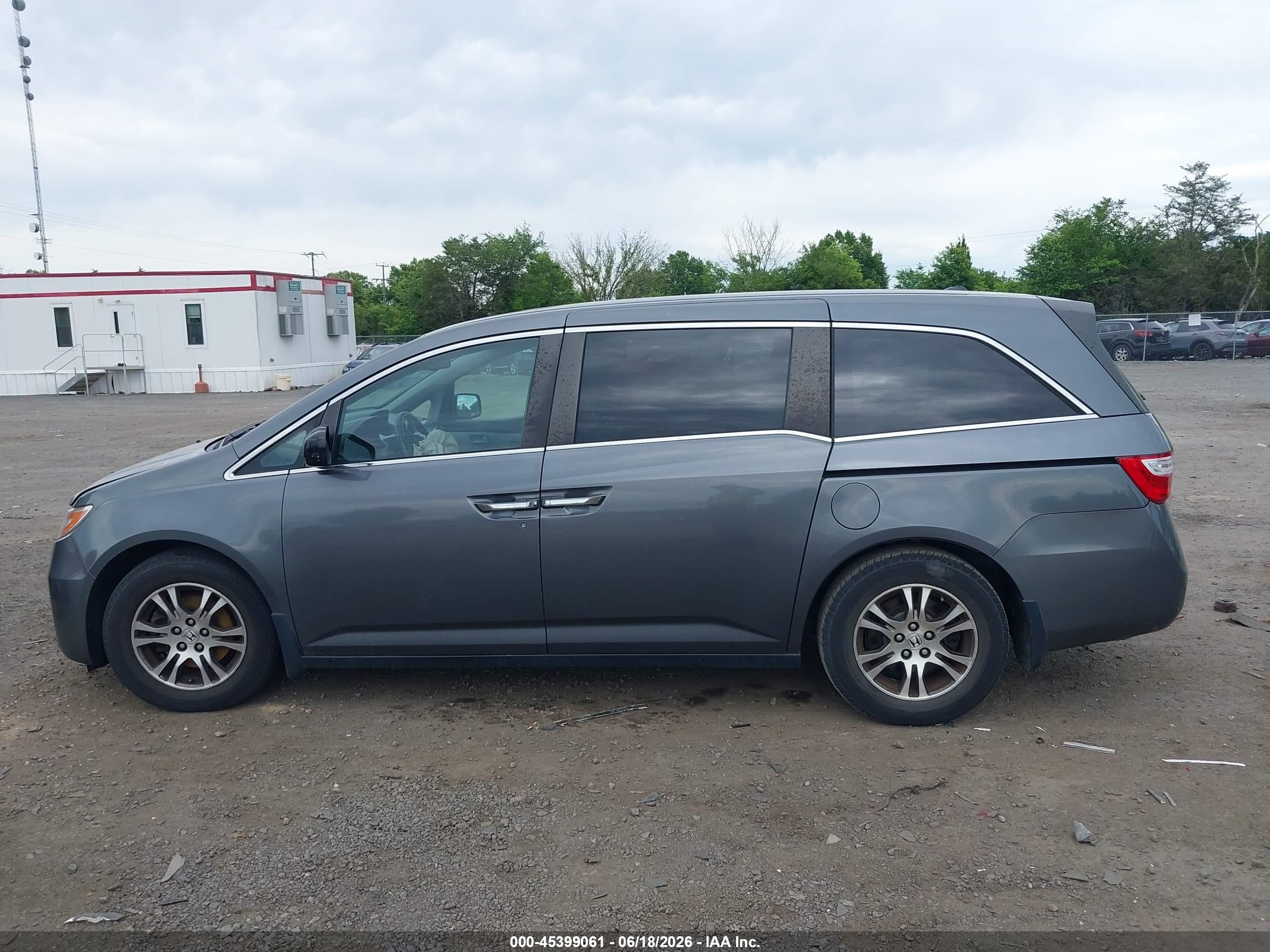 2013 Honda Odyssey Ex-l Gray vin: 5FNRL5H68DB047465