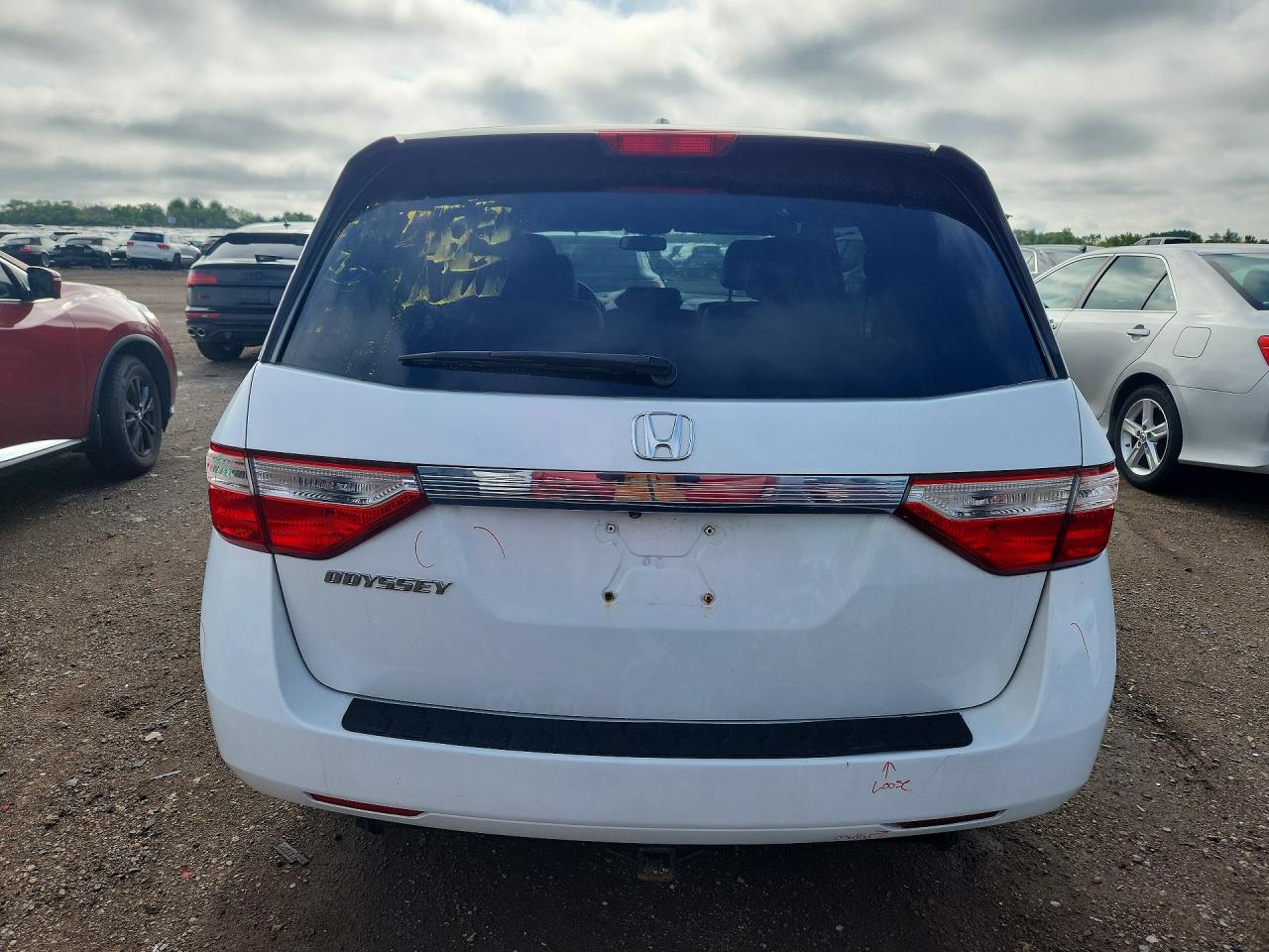 2013 Honda Odyssey Exl White vin: 5FNRL5H68DB053640