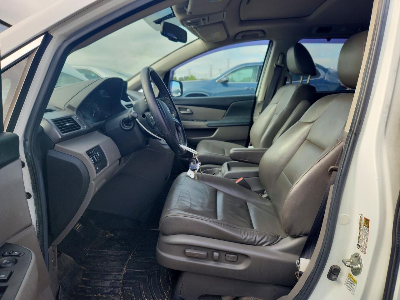 2013 Honda Odyssey Exl White vin: 5FNRL5H68DB053640