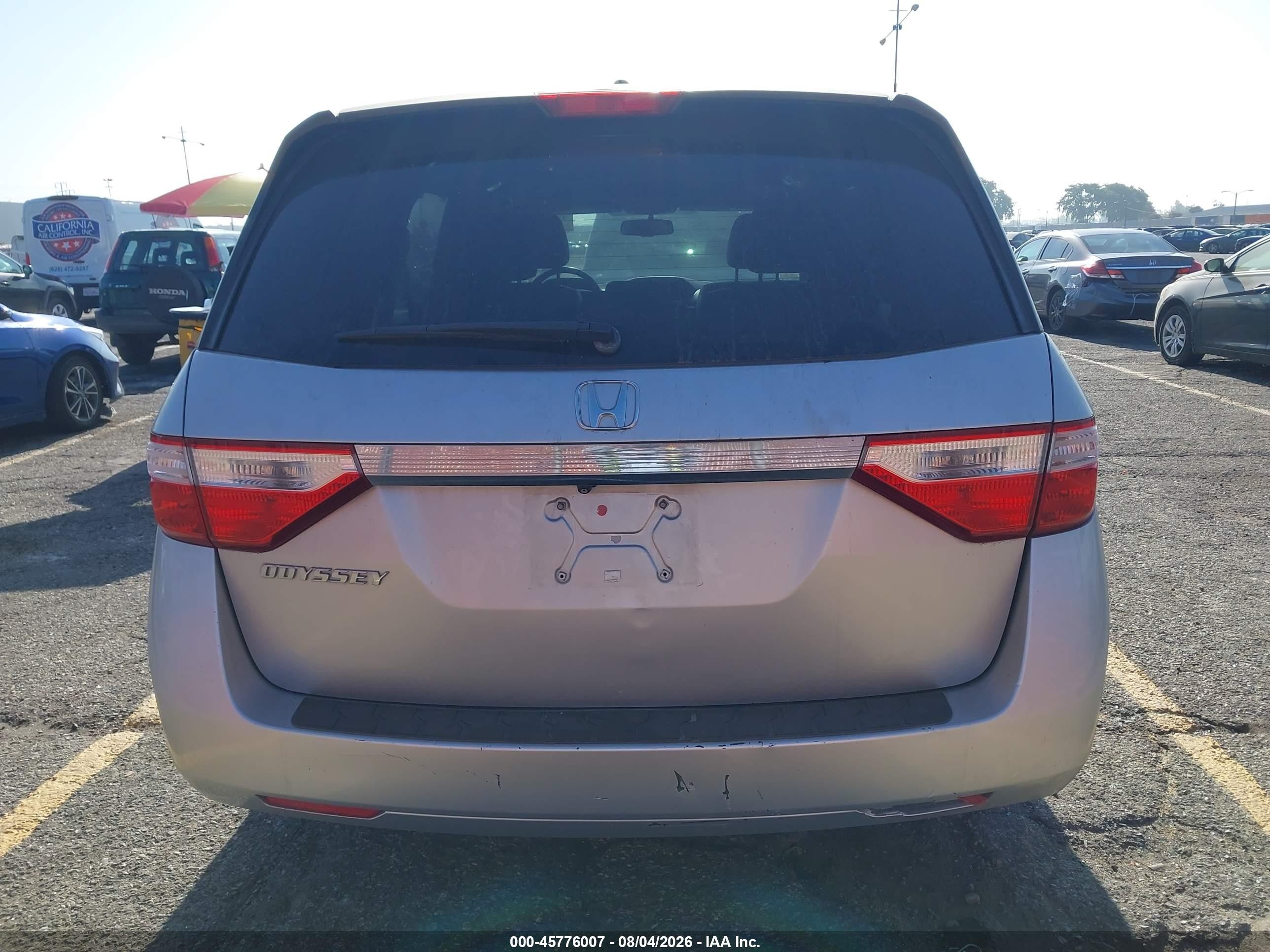 2013 Honda Odyssey Ex-l Серебряный vin: 5FNRL5H68DB060510