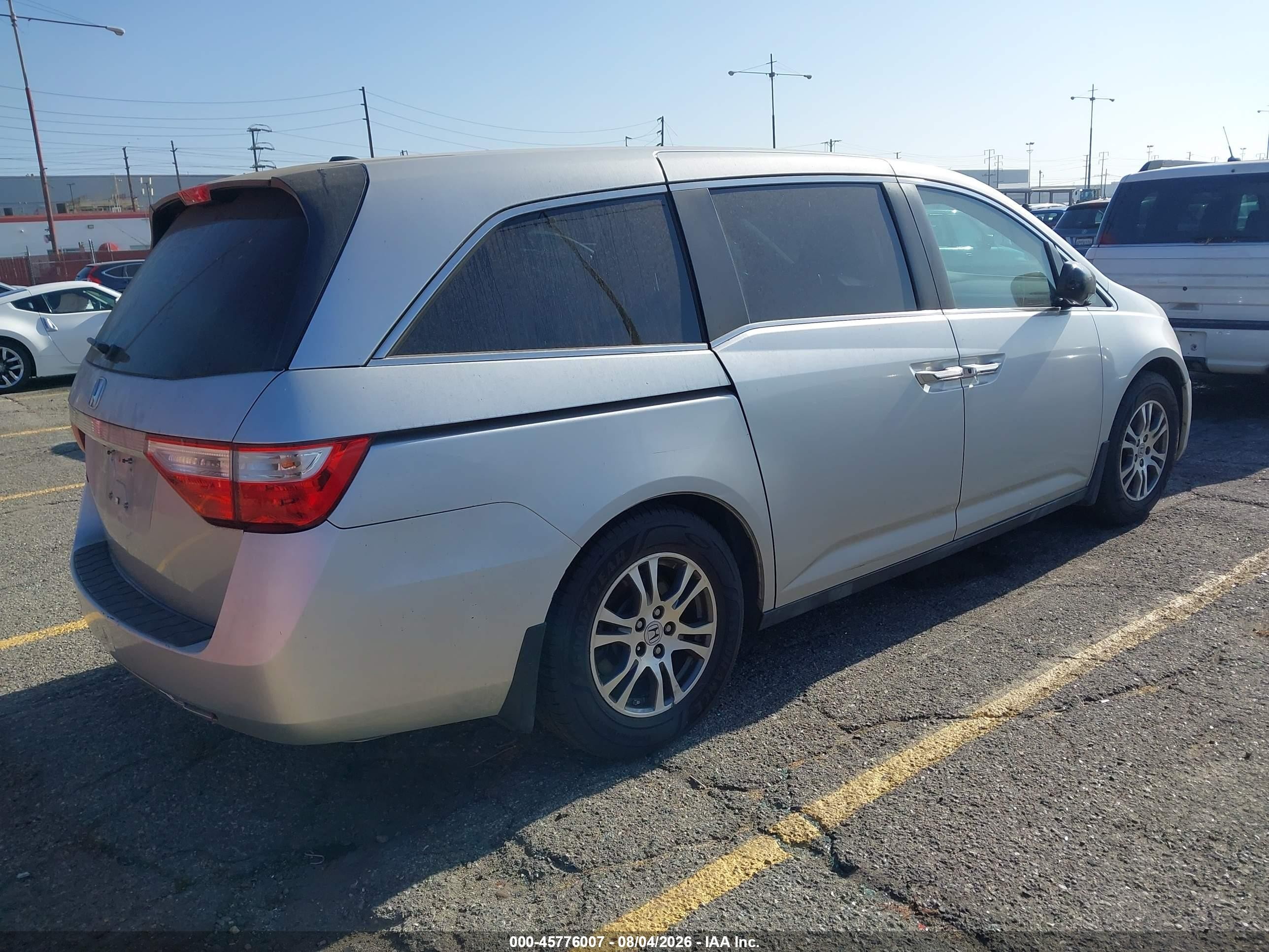 2013 Honda Odyssey Ex-l Серебряный vin: 5FNRL5H68DB060510