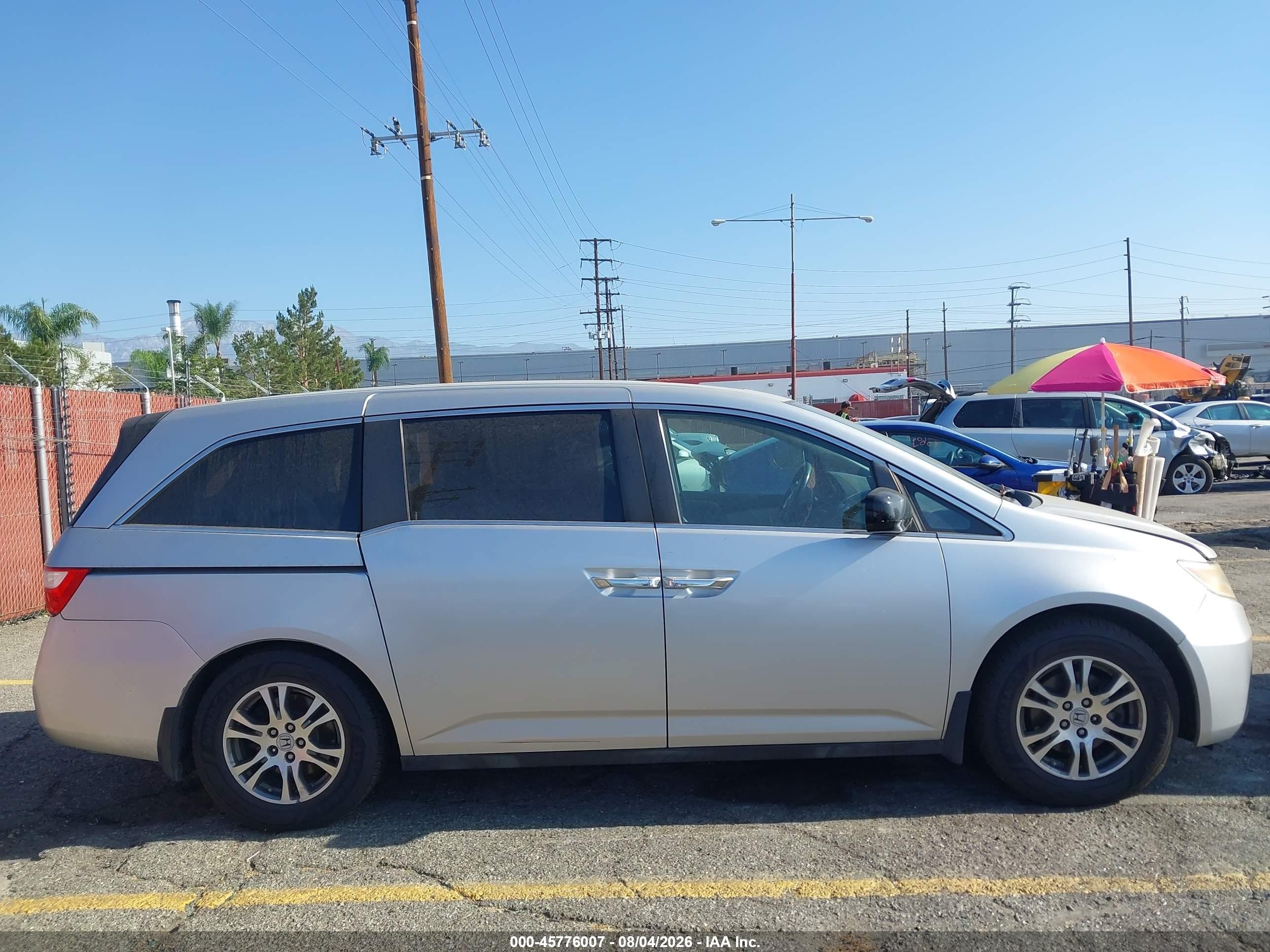2013 Honda Odyssey Ex-l Серебряный vin: 5FNRL5H68DB060510
