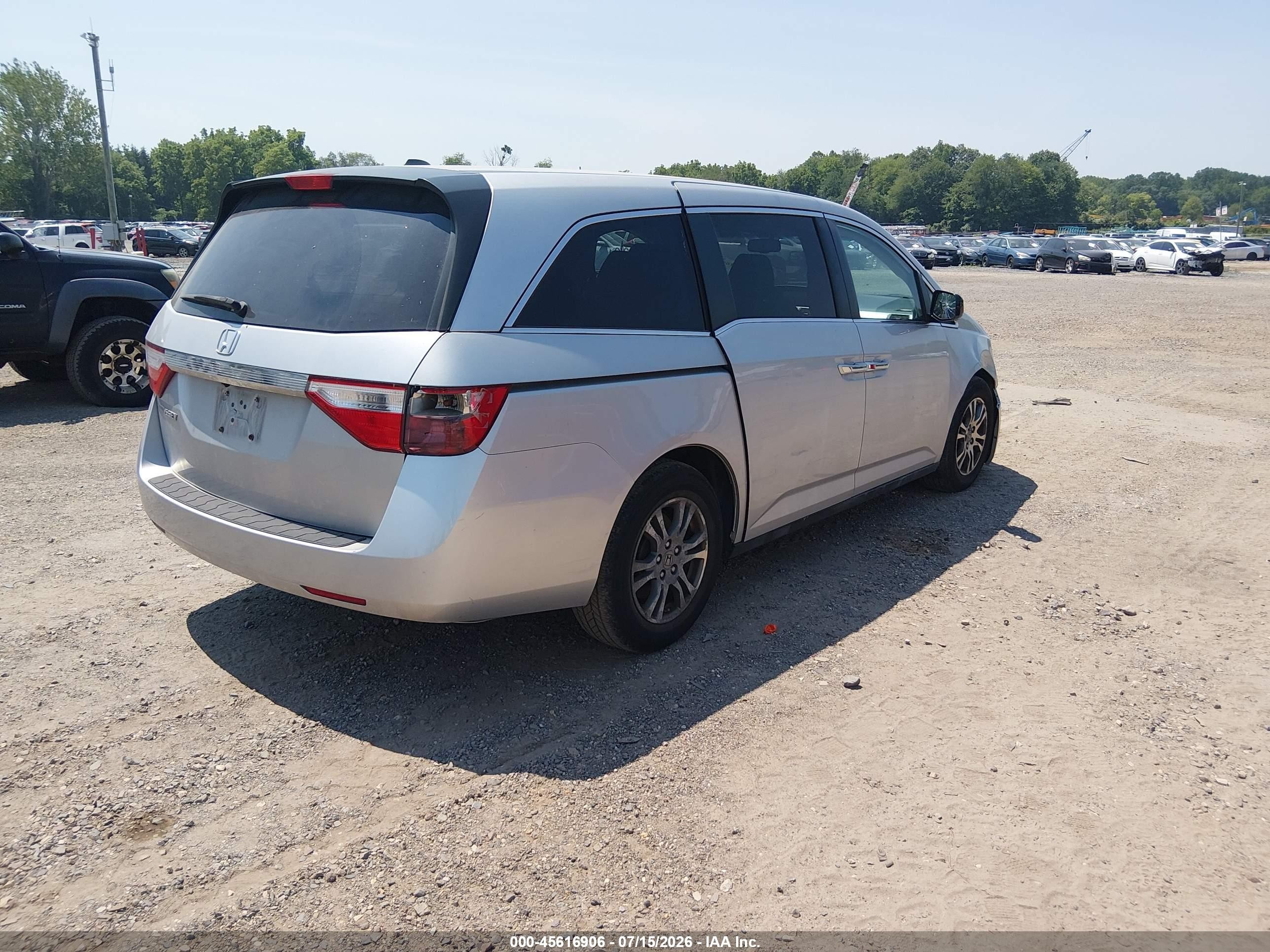 2013 Honda Odyssey Ex-l Silver vin: 5FNRL5H68DB066551