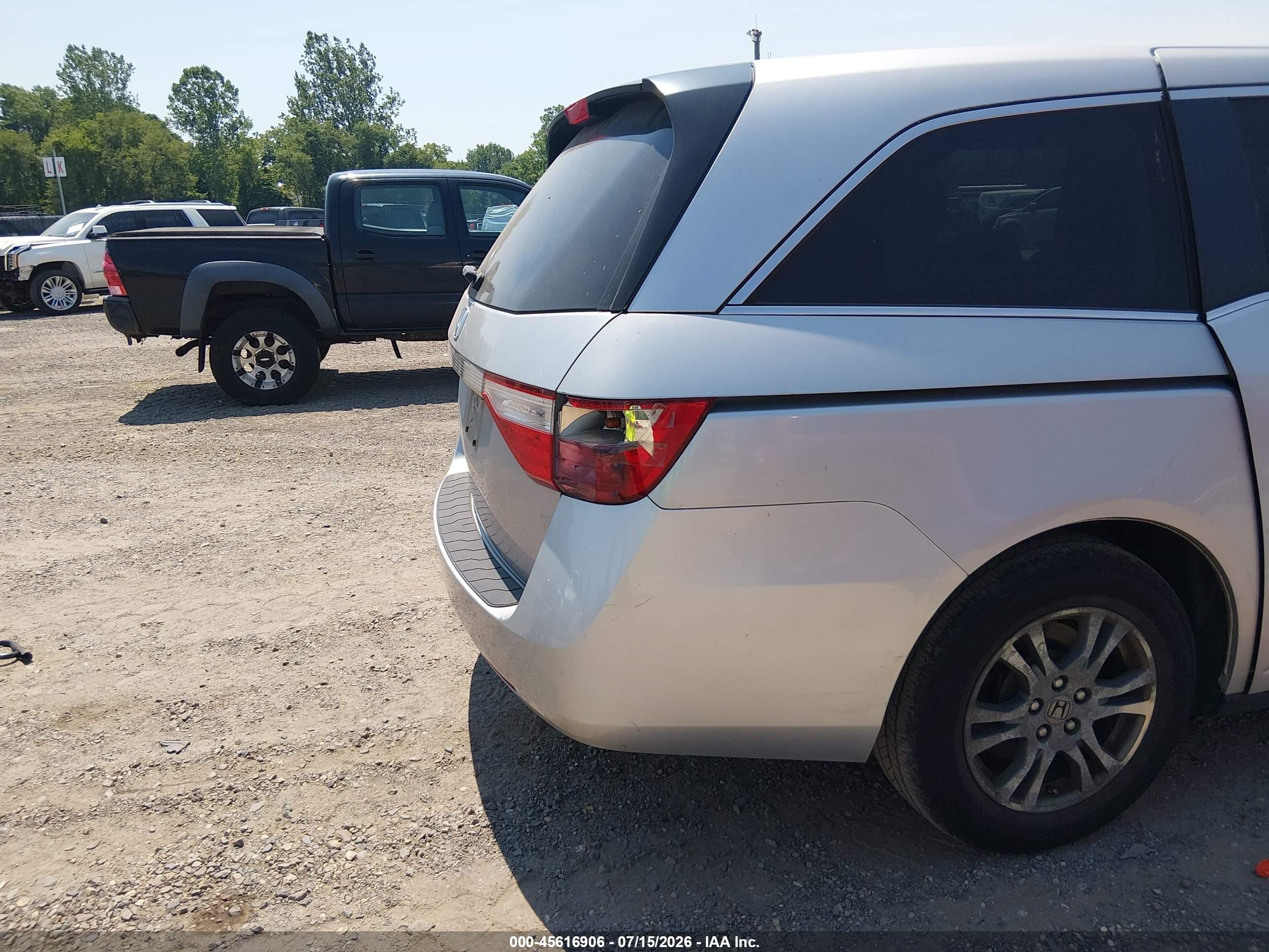 2013 Honda Odyssey Ex-l Silver vin: 5FNRL5H68DB066551