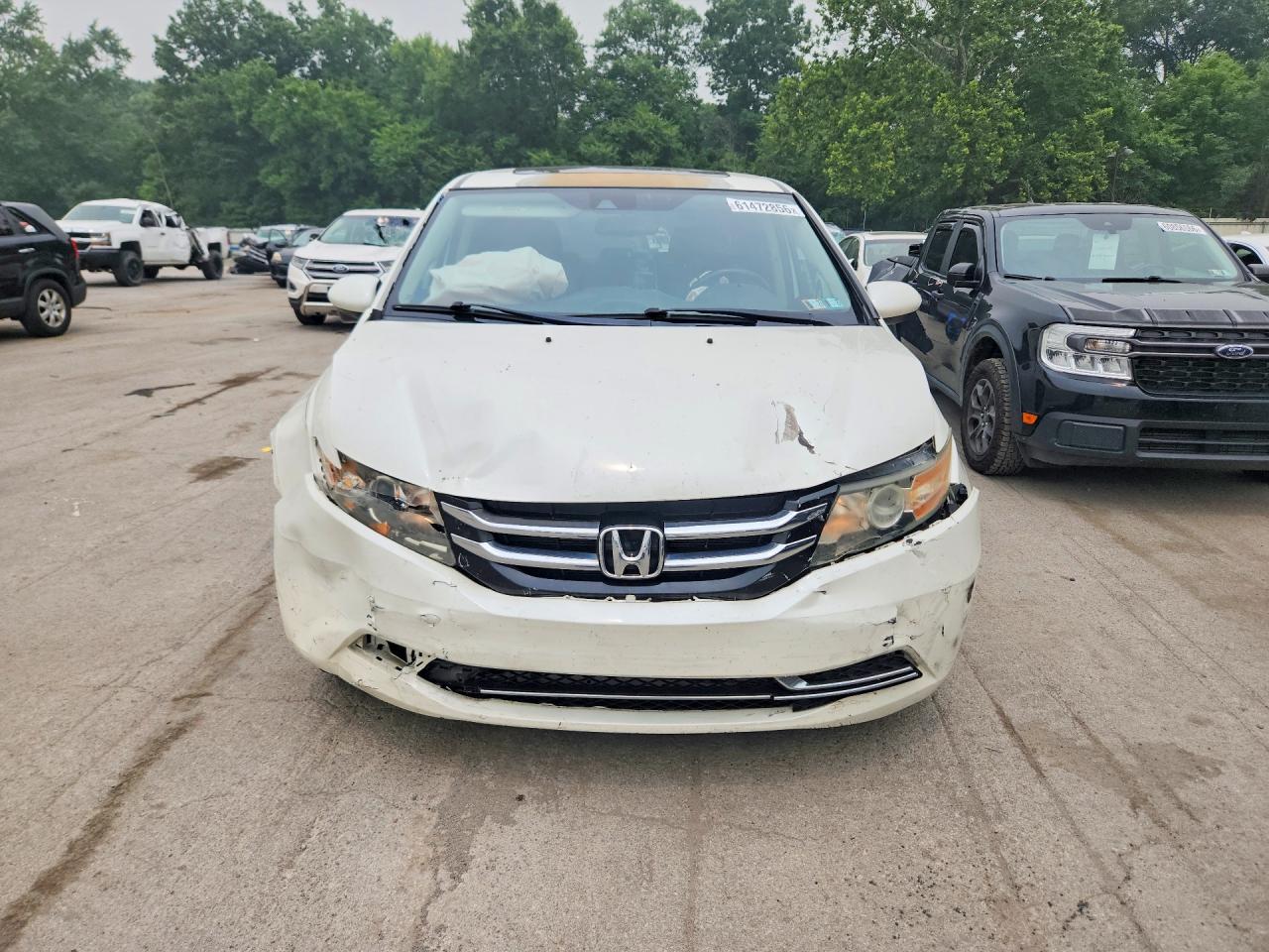 2014 Honda Odyssey Exl White vin: 5FNRL5H68EB002382