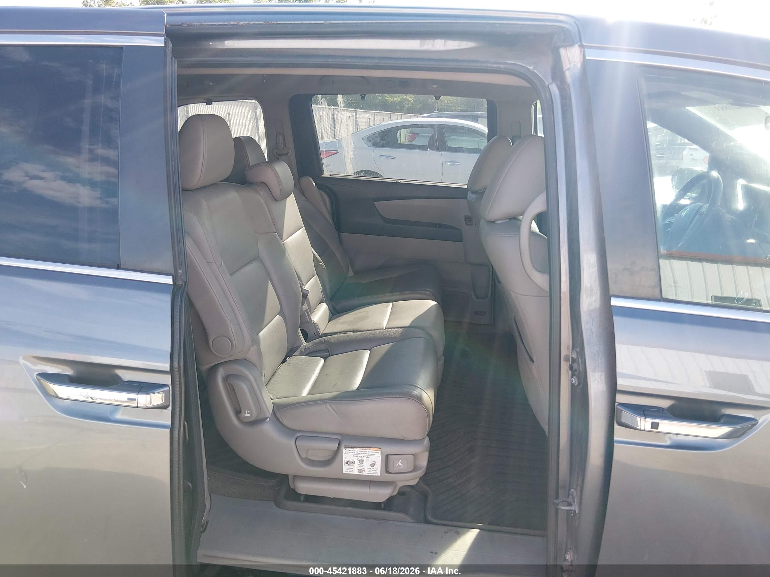 2014 Honda Odyssey Ex-l Gray vin: 5FNRL5H68EB116611