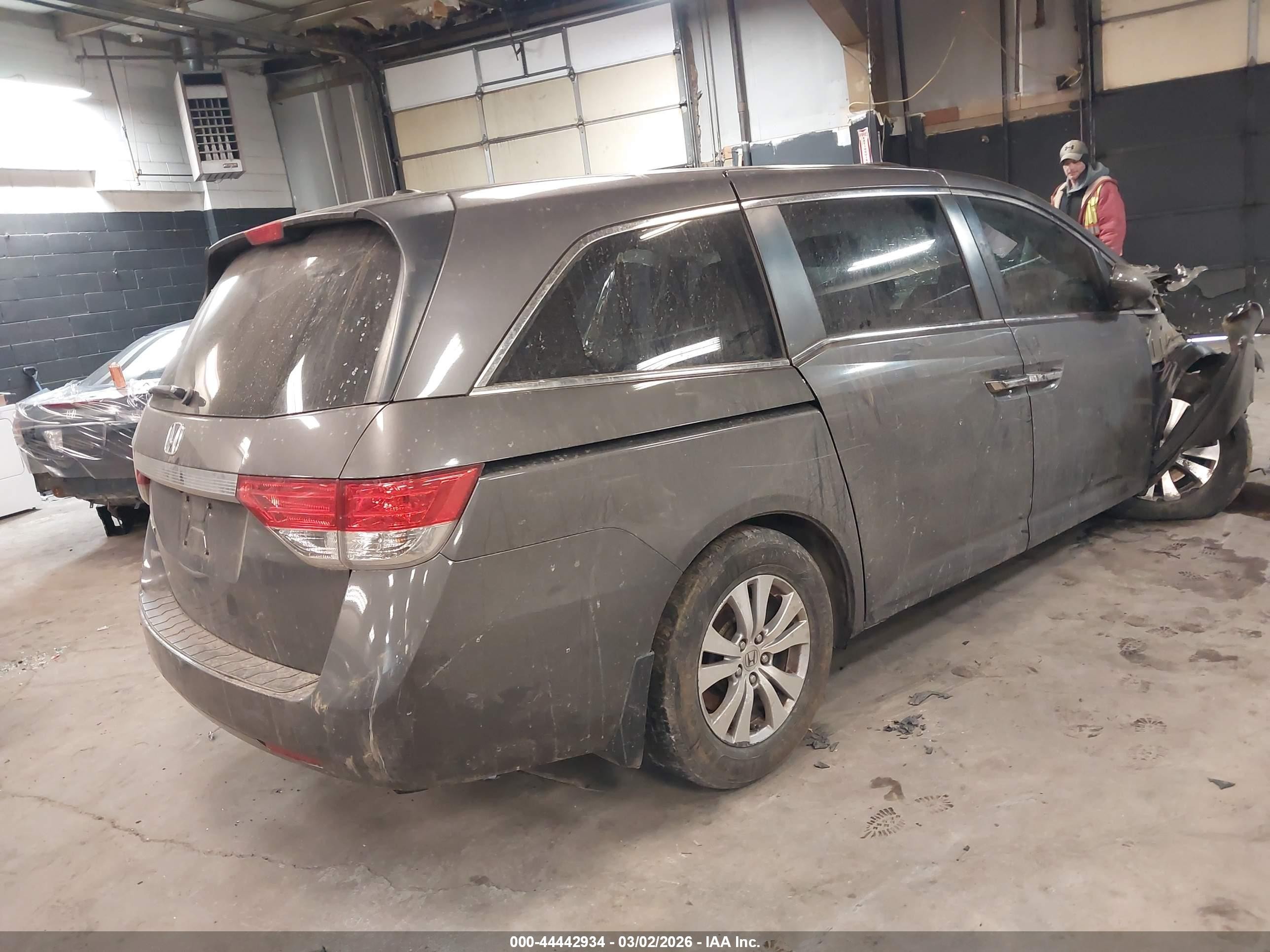 2014 Honda Odyssey Ex-l Gray vin: 5FNRL5H68EB120240