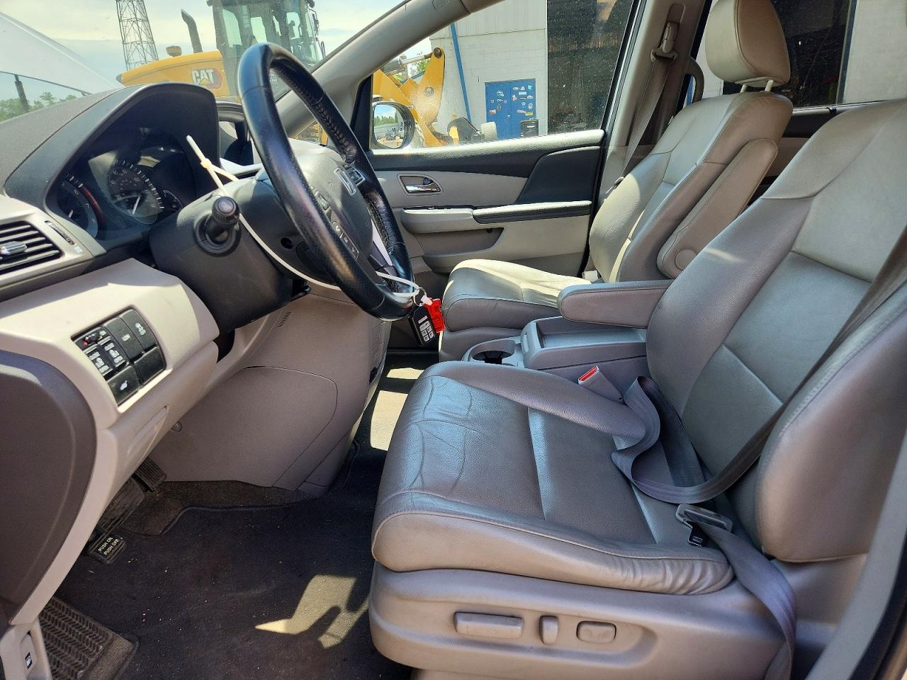 2014 Honda Odyssey Exl Silver vin: 5FNRL5H68EB132596
