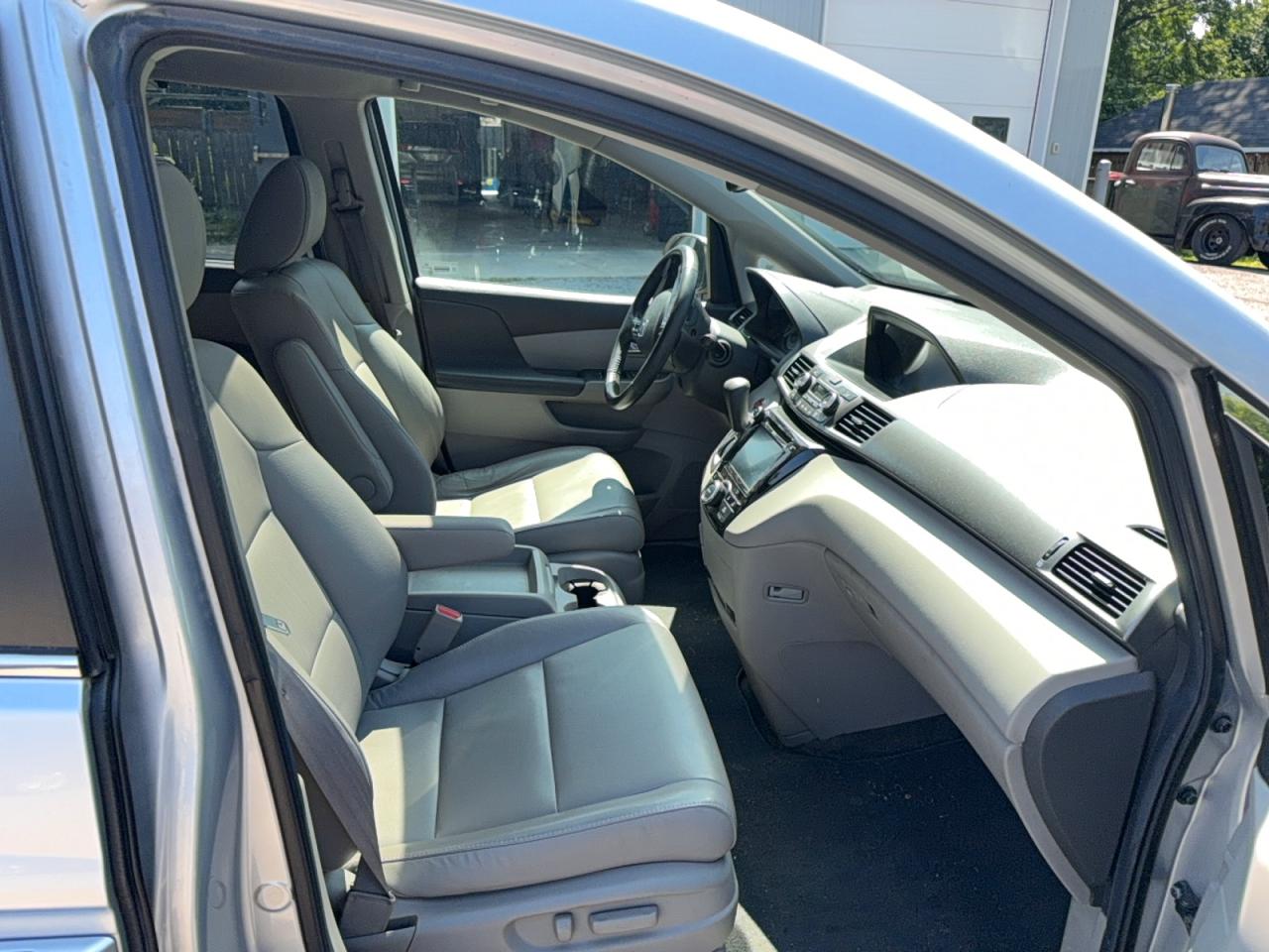 2014 Honda Odyssey Exl Silver vin: 5FNRL5H68EB504440