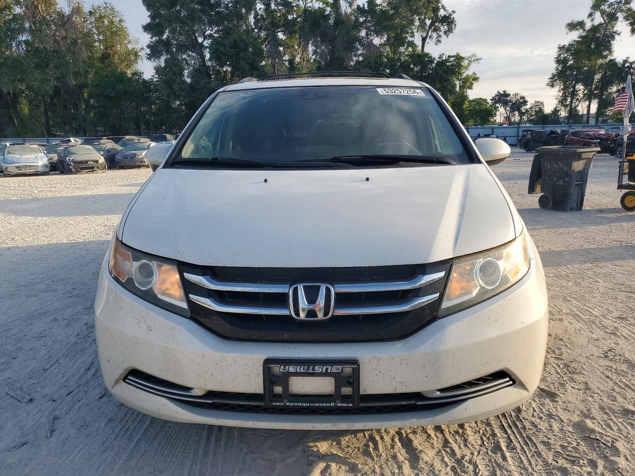 2015 Honda Odyssey Exl White vin: 5FNRL5H68FB004506