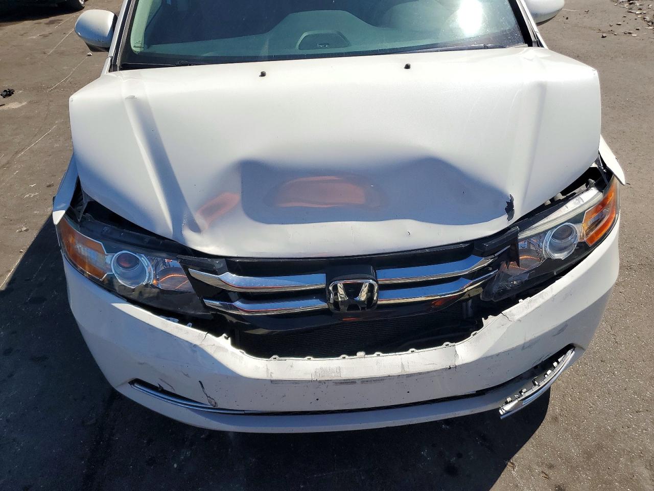 2015 Honda Odyssey Exl White vin: 5FNRL5H68FB021161