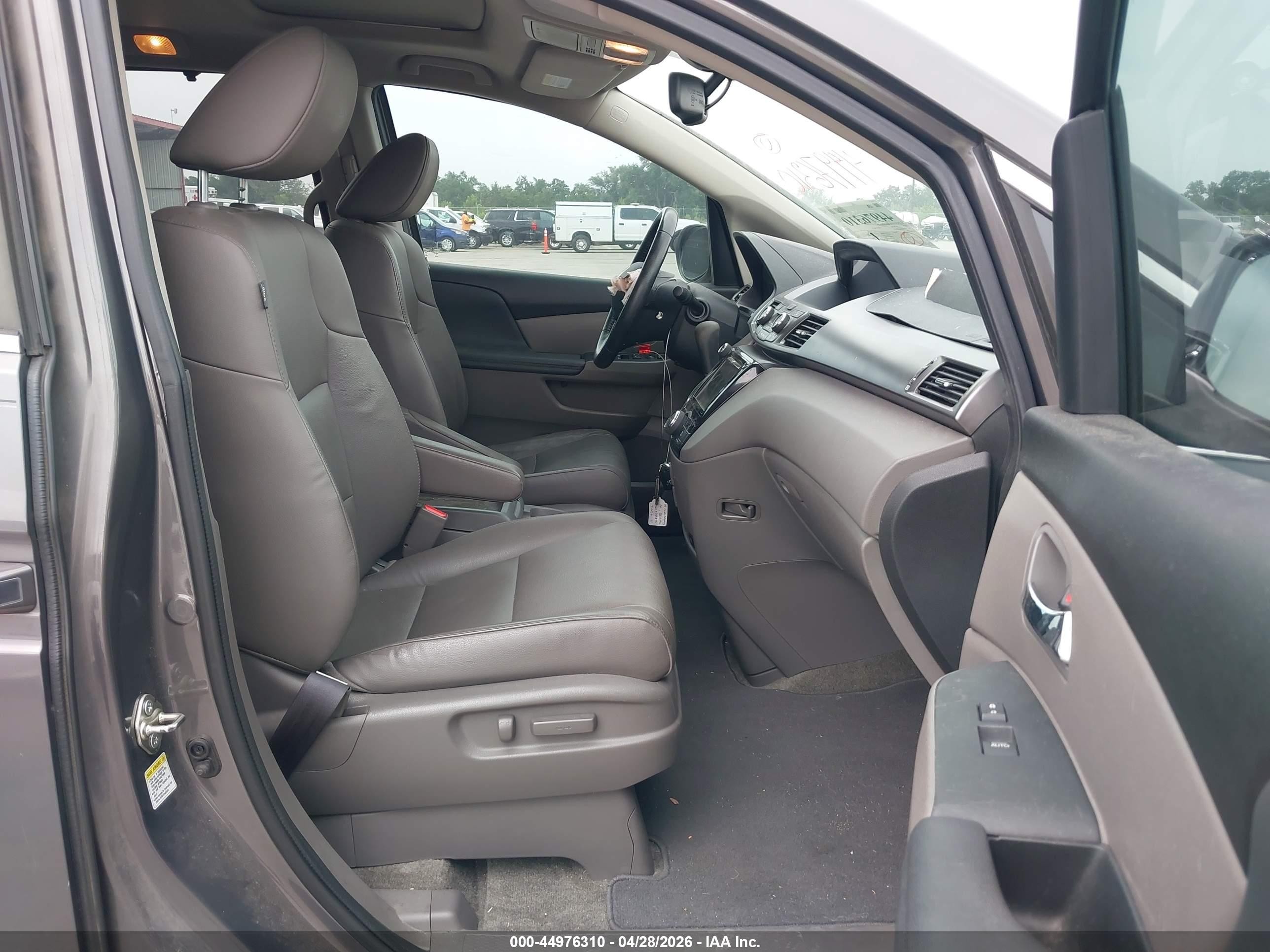 2015 Honda Odyssey Ex-l Gray vin: 5FNRL5H68FB070828