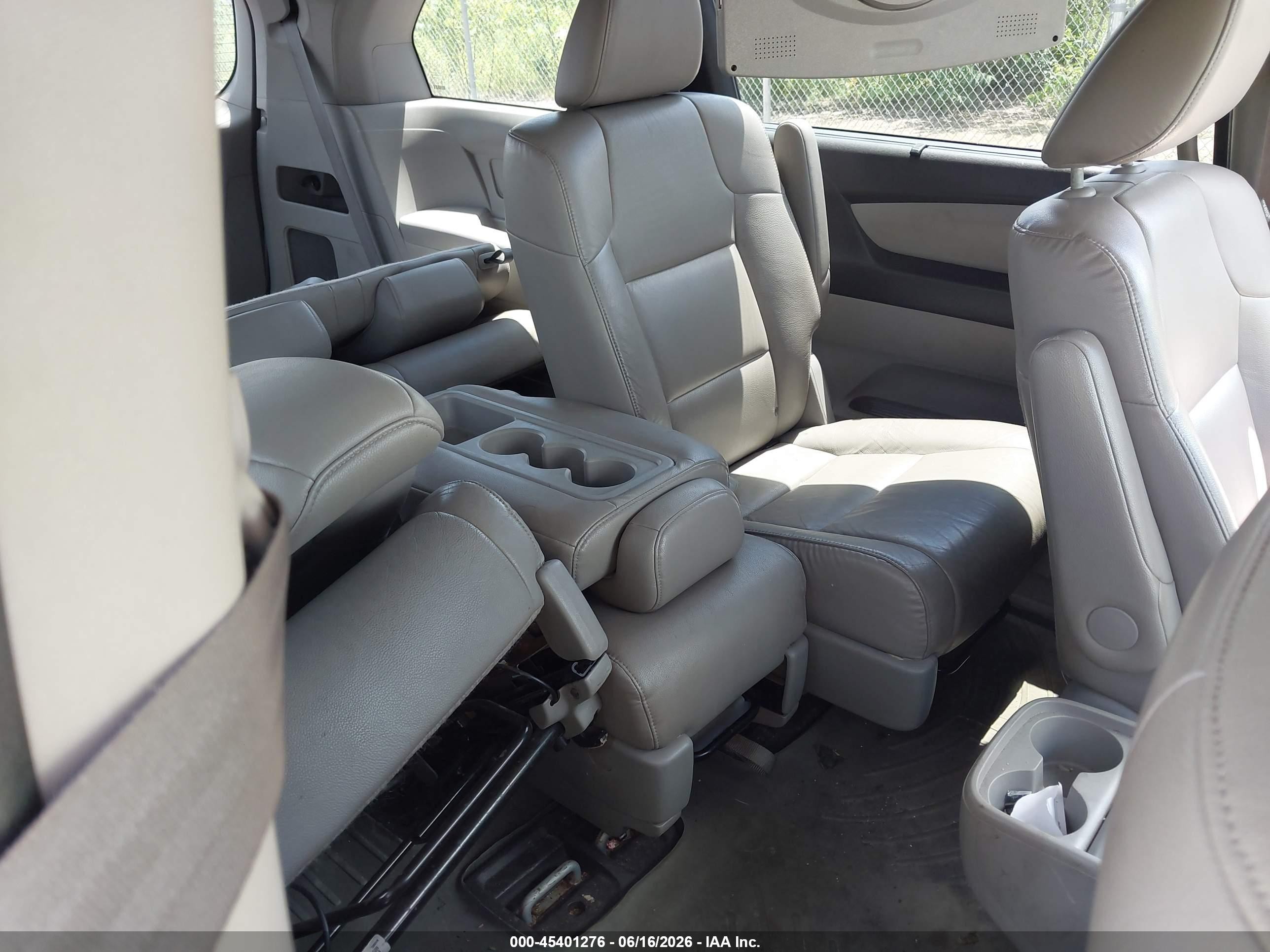 2015 Honda Odyssey Ex-l Gray vin: 5FNRL5H68FB088214