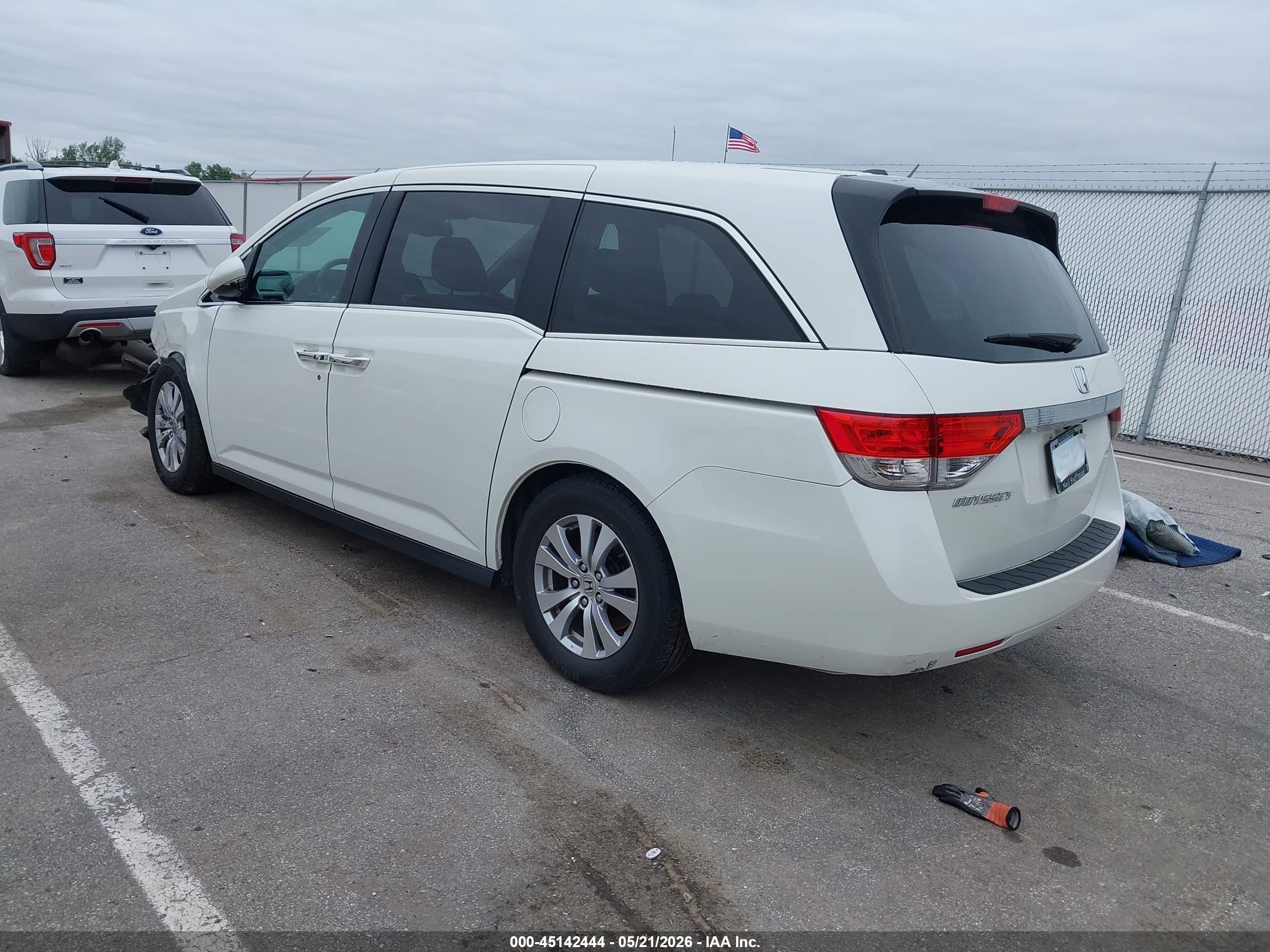 2015 Honda Odyssey Ex-l White vin: 5FNRL5H68FB088987