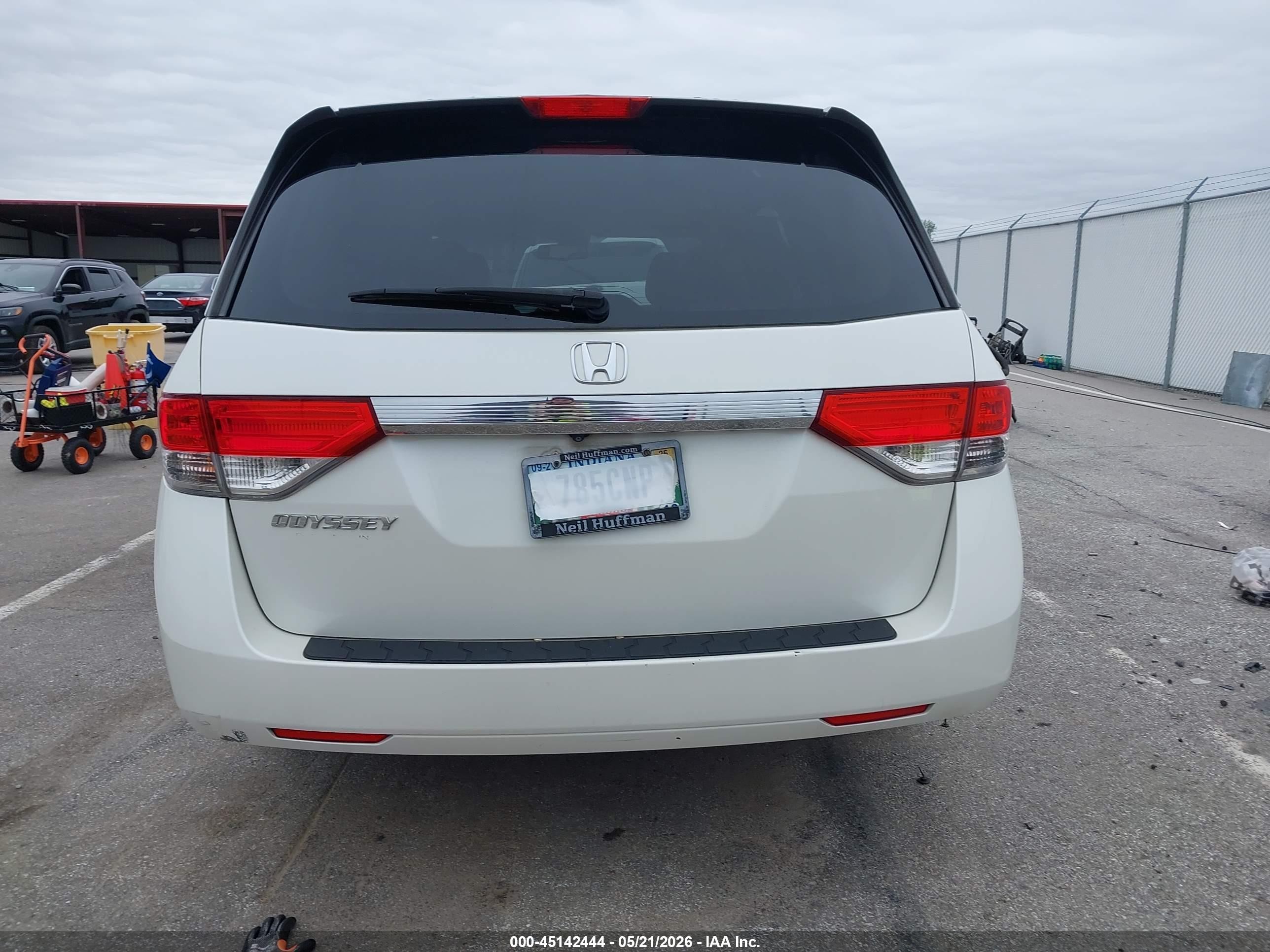 2015 Honda Odyssey Ex-l White vin: 5FNRL5H68FB088987