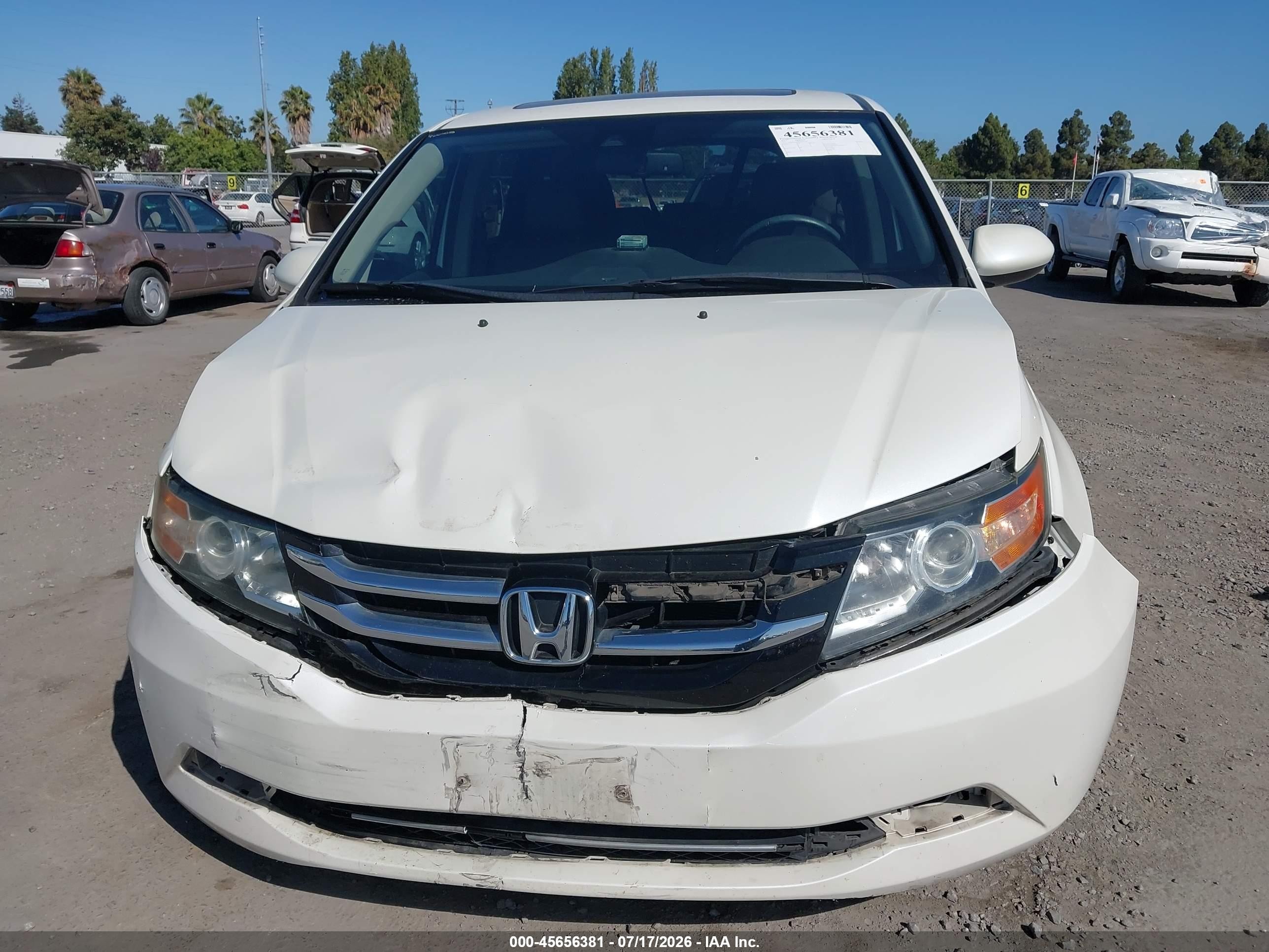 2015 Honda Odyssey Ex-l White vin: 5FNRL5H68FB099326