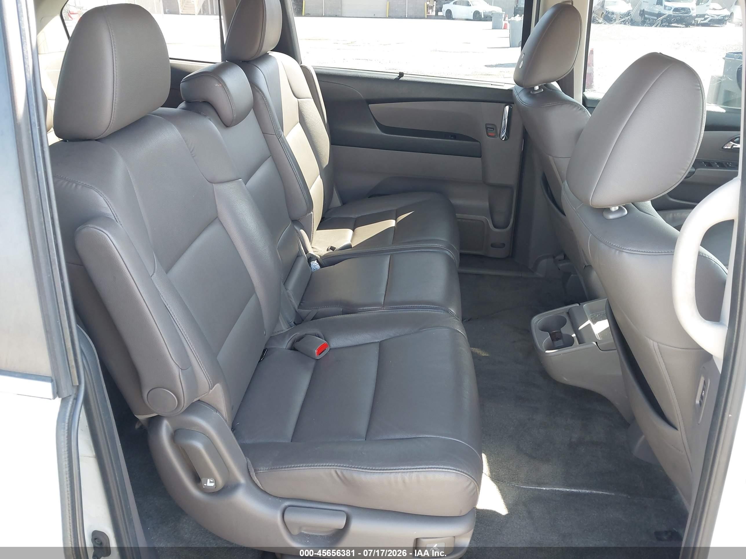 2015 Honda Odyssey Ex-l White vin: 5FNRL5H68FB099326