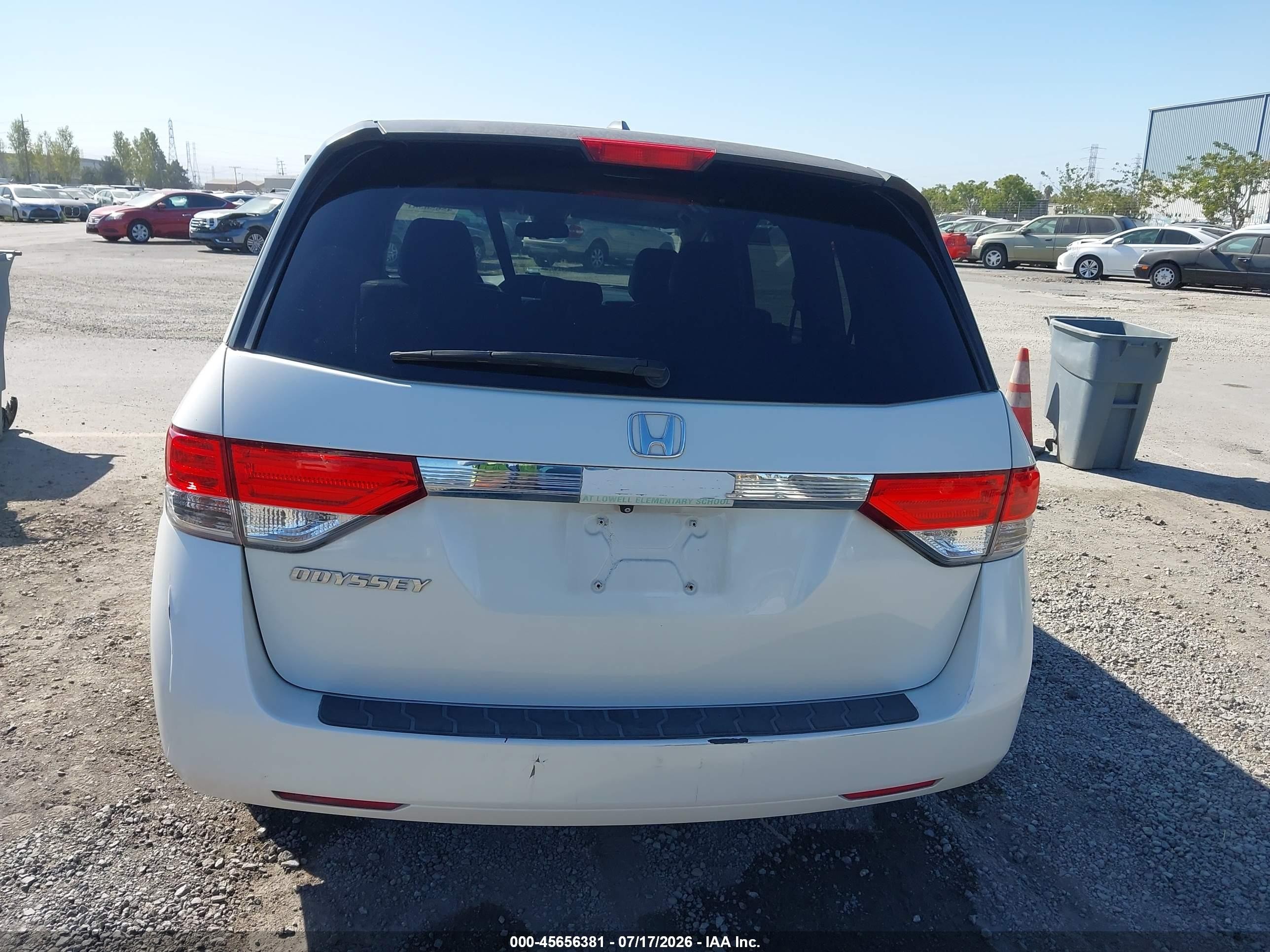 2015 Honda Odyssey Ex-l White vin: 5FNRL5H68FB099326